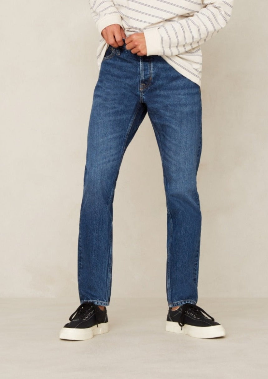 Jean fuselé en coton bio et recyclé | Bleu foncé délavé "jerrick stanley mid used"
