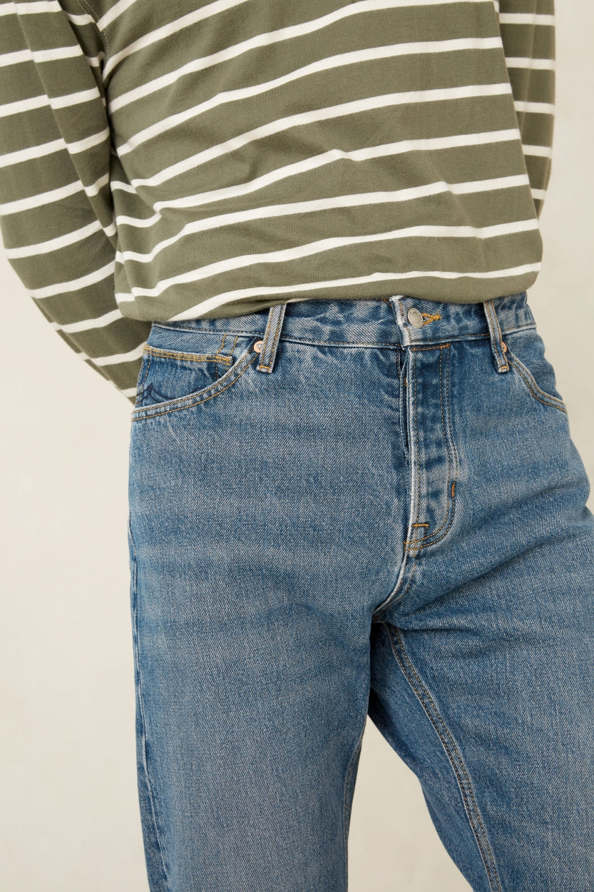Jean fuselé bleu en coton bio et recyclé - jerrick everton cedros mid worn