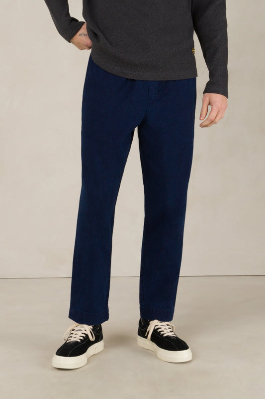 Pantalon droit en coton bio | Chevron bleu indigo "martin indigo herringbone"