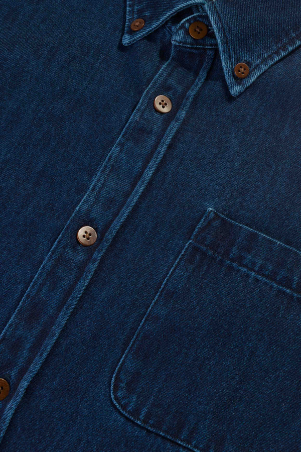 Chemise jean en coton bio et recyclé | bleu "enda pocket - dark denim"
