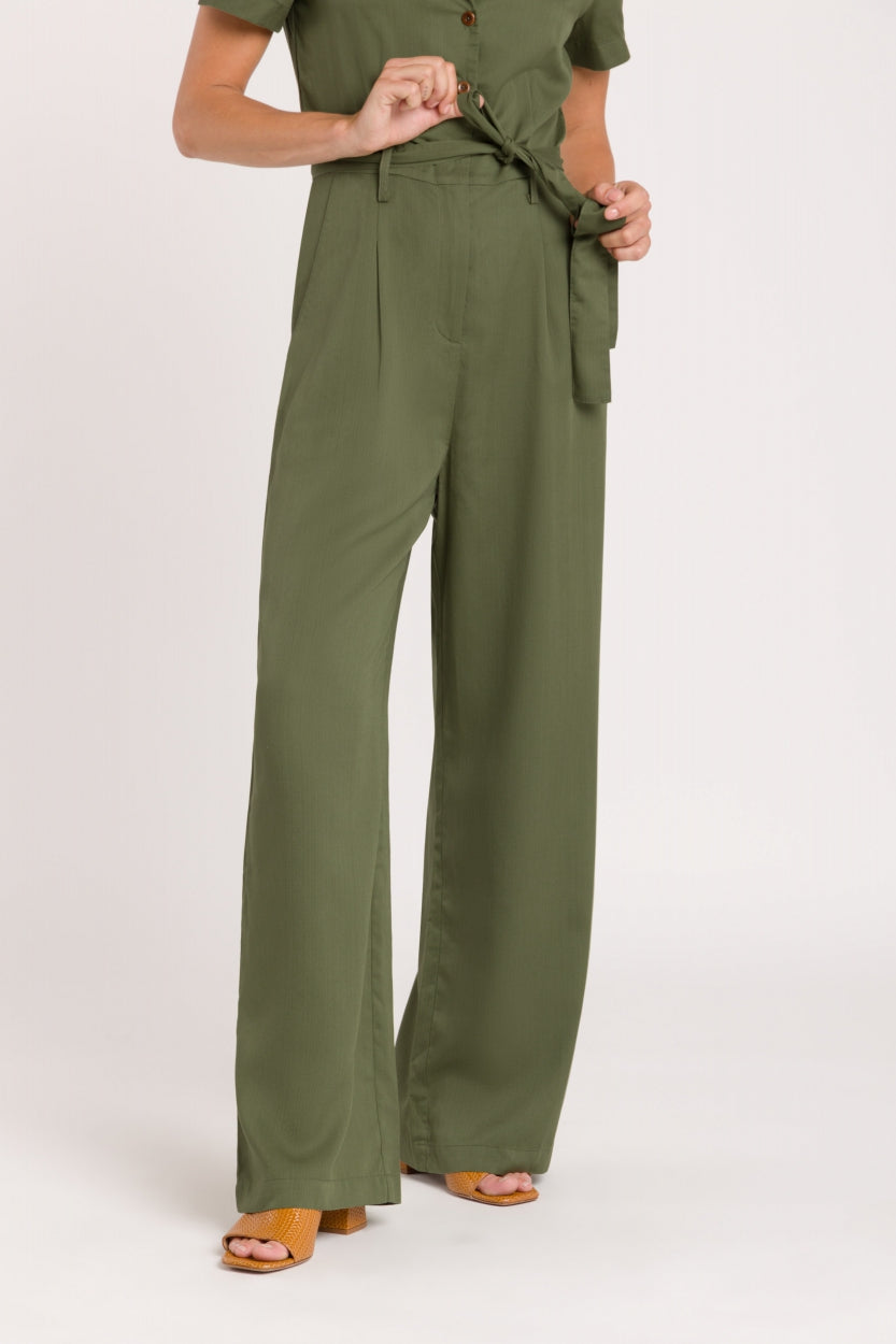 Combinaison manches courtes en tencel | vert "leonor jumpsuit four leaf clover"