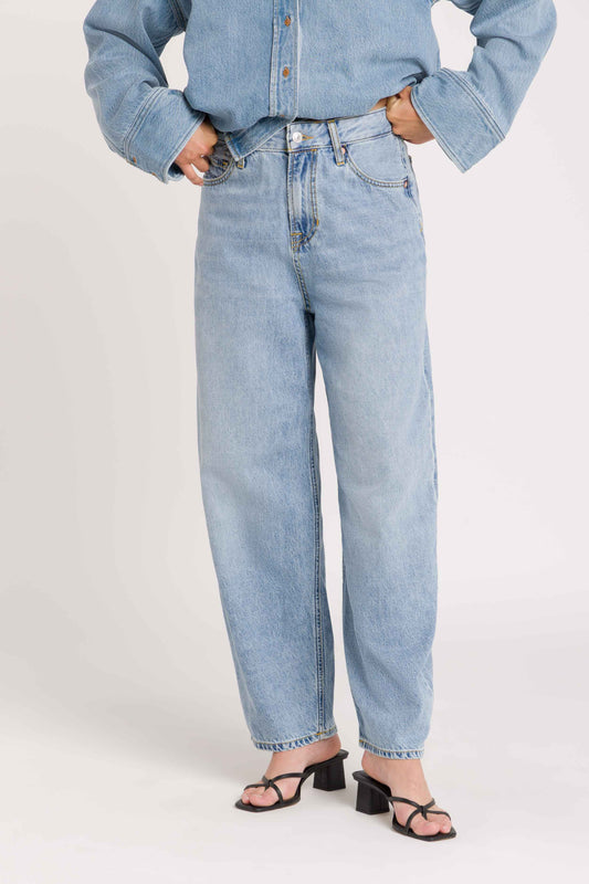 Jean ample en tencel et coton bio | bleu délavé "leila cropped cindy light used"