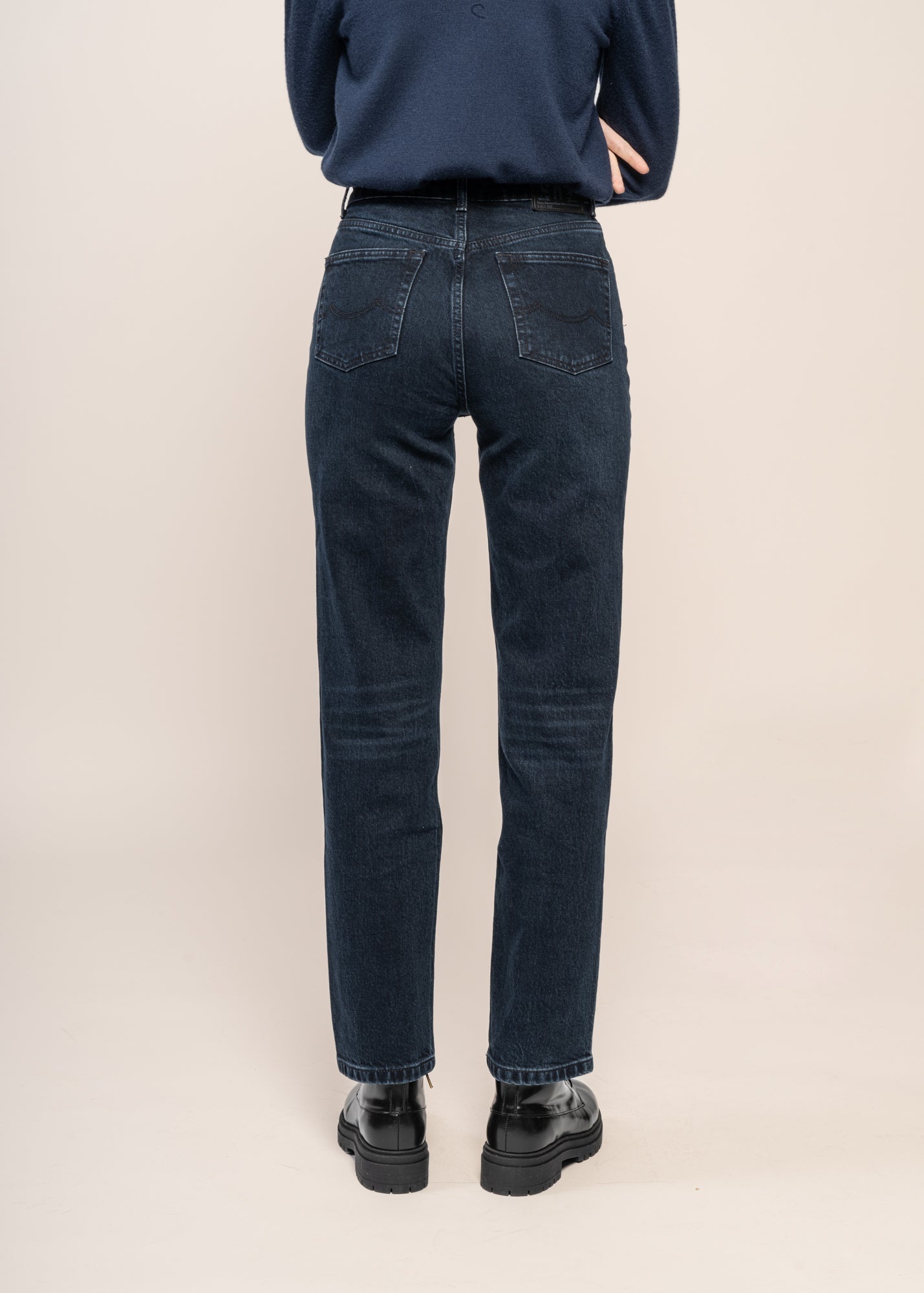Jean droit en coton bio et recyclé | bleu "inoe - xavier blue black worn"
