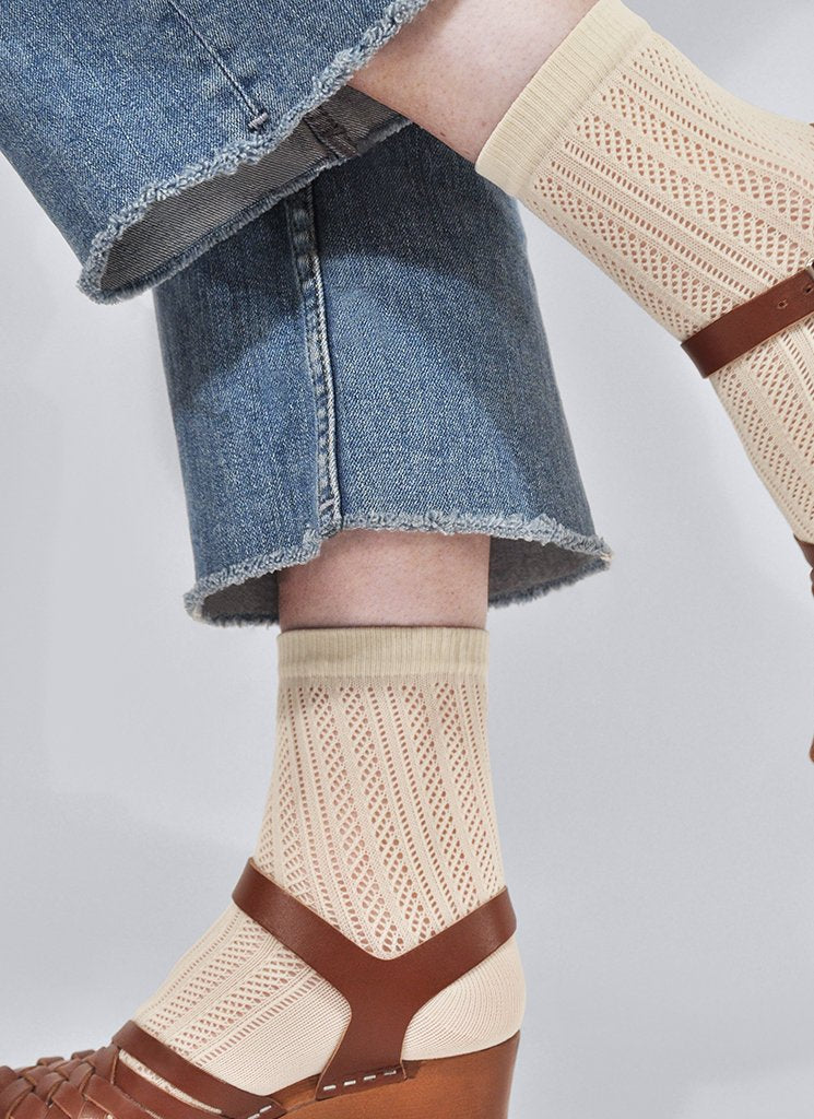 Chaussettes hautes beiges à motifs en polyamide recyclé - Klara