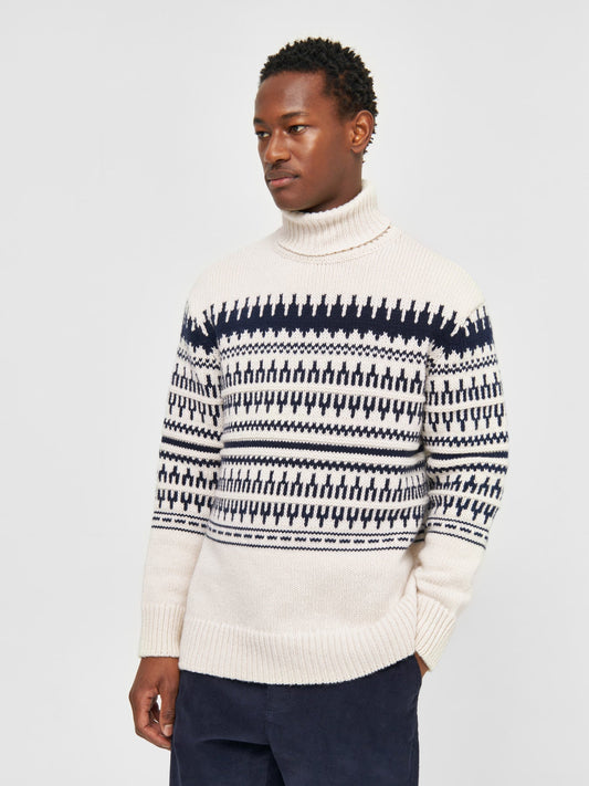 Pull col roulé en laine mérinos certifiée | Blanc "knitted pattern roll neck beige stripe"