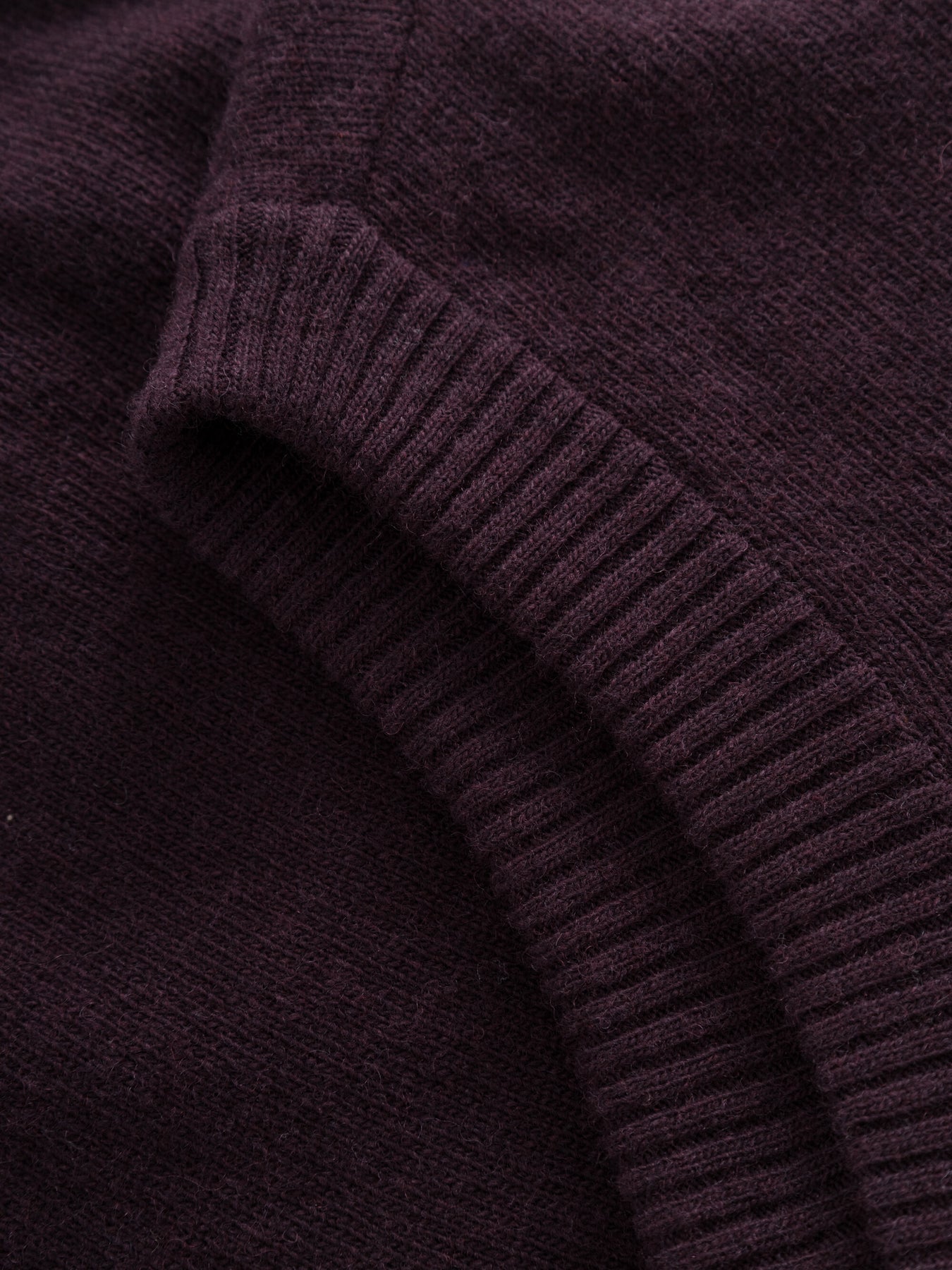 Pull sans manches en laine bio | Acajou "lambswool vest chocolate plum"