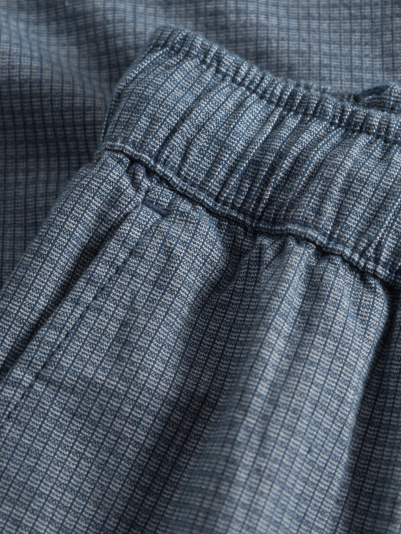 Pantalon à carreaux marine en coton bio - loose fit pepita checked total eclipse