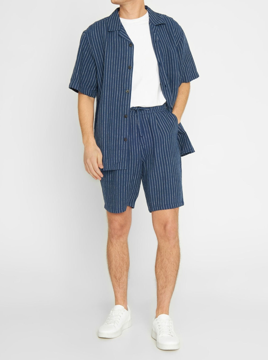 Short marine rayé en lin bio - loose striped shorts stripe blue