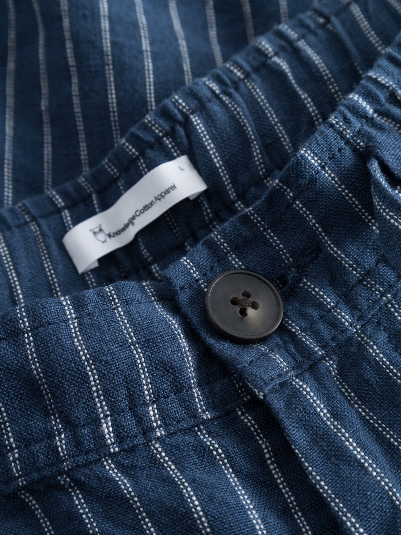 Short marine rayé en lin bio - loose striped shorts stripe blue