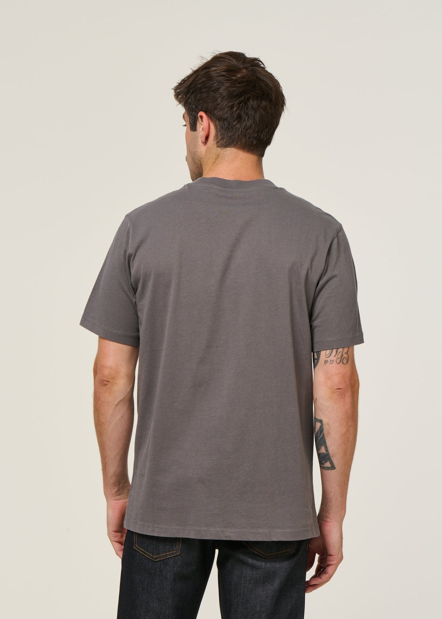 T-shirt en coton bio | gris "flower tm pavement zach tee - grey"