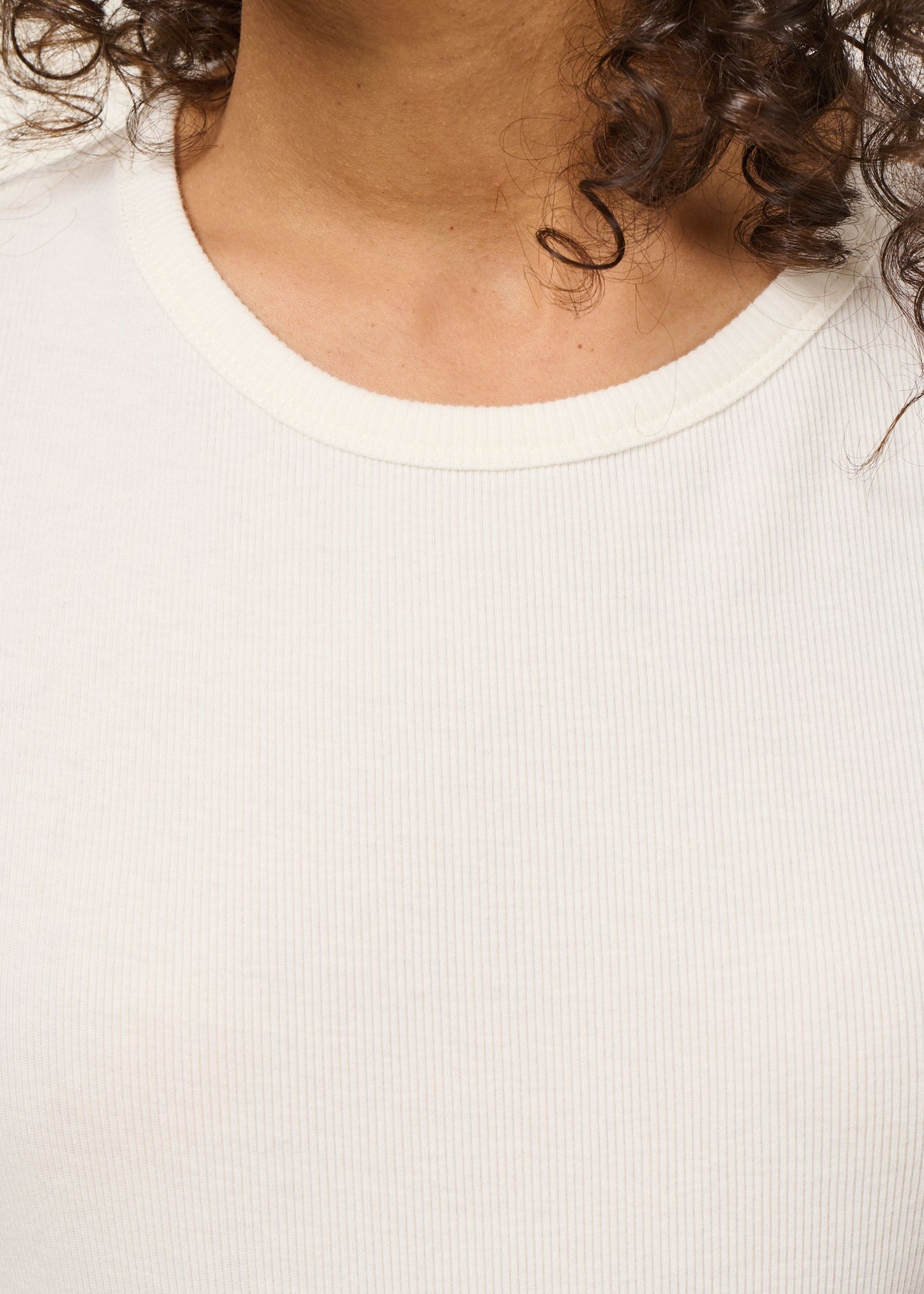 T-shirt manches courtes côtelé en coton bio | off white | Blanc