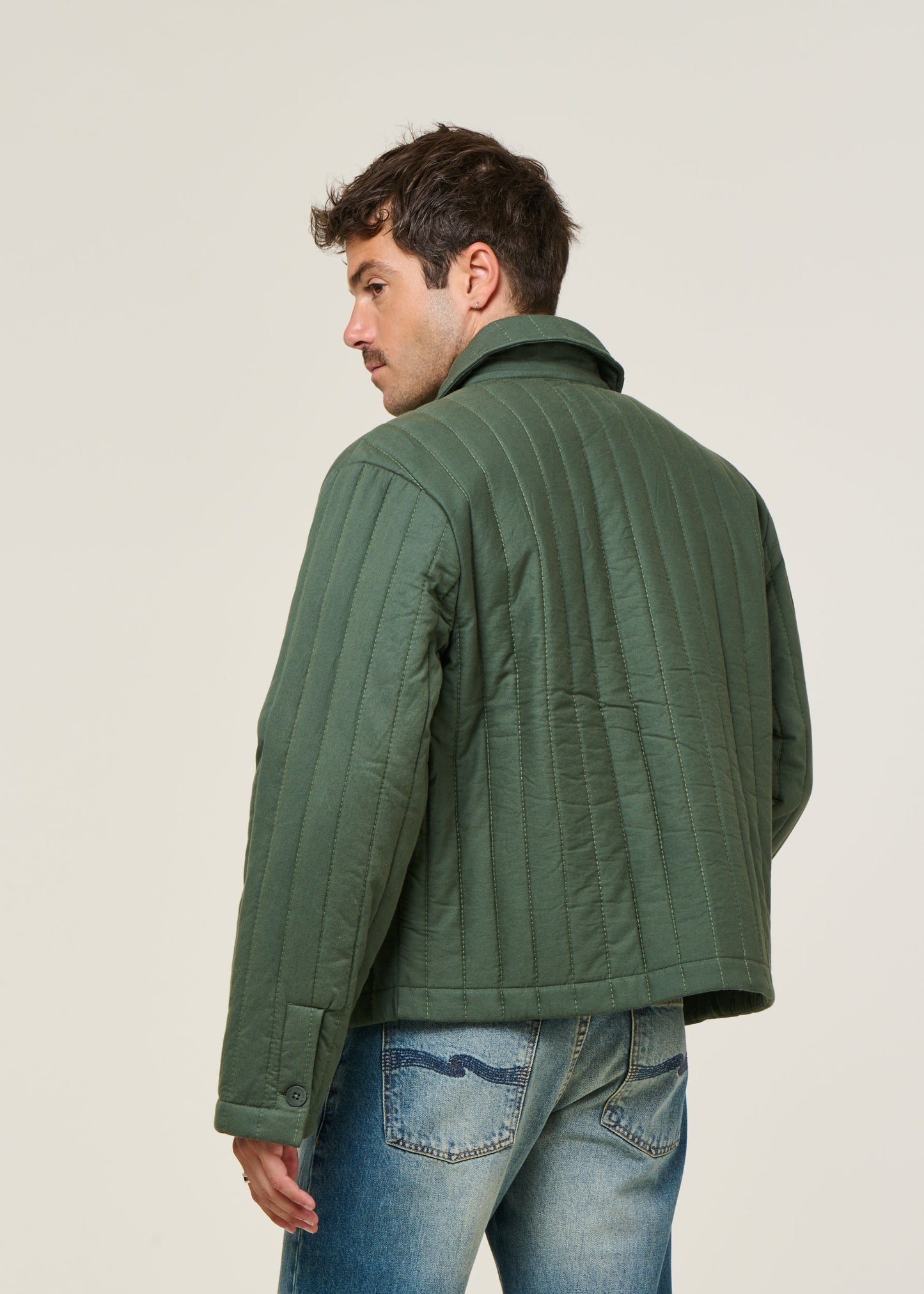 Veste matelassée en coton bio | vert "dark eucaliptus roc jacket - green"