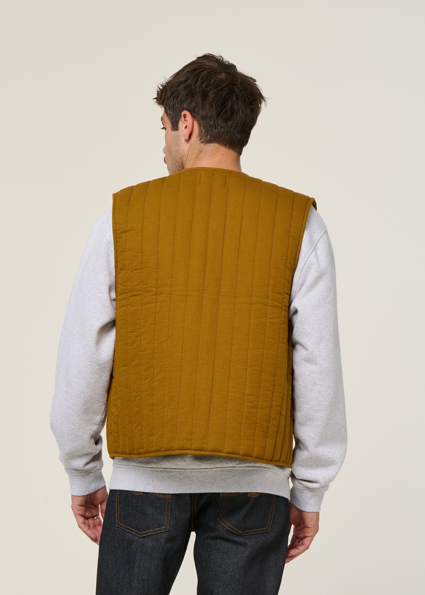 Veste matelassée sans manches en coton bio | camel "light oak jon vest - brown"