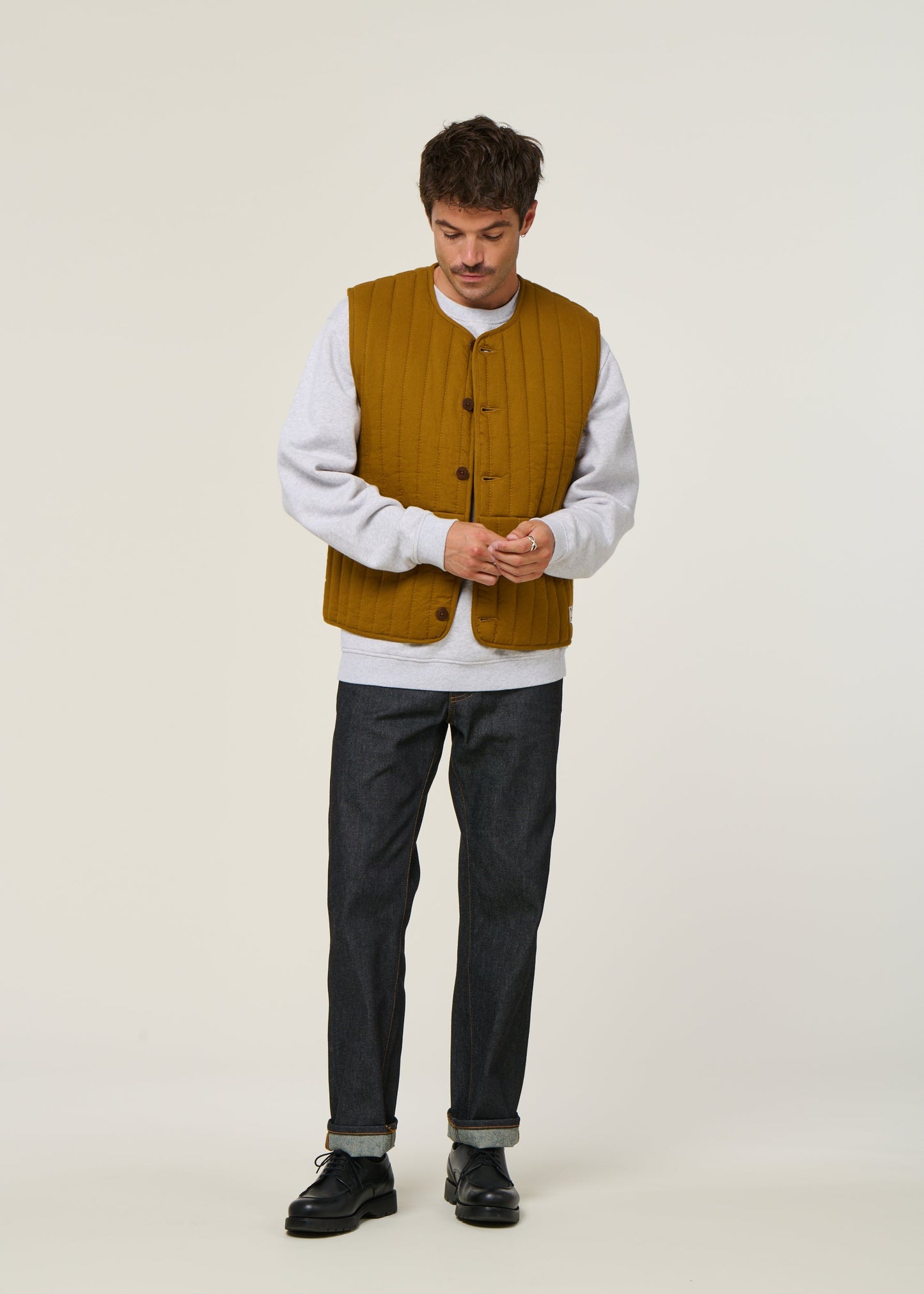 Veste matelassée sans manches en coton bio | camel "light oak jon vest - brown"