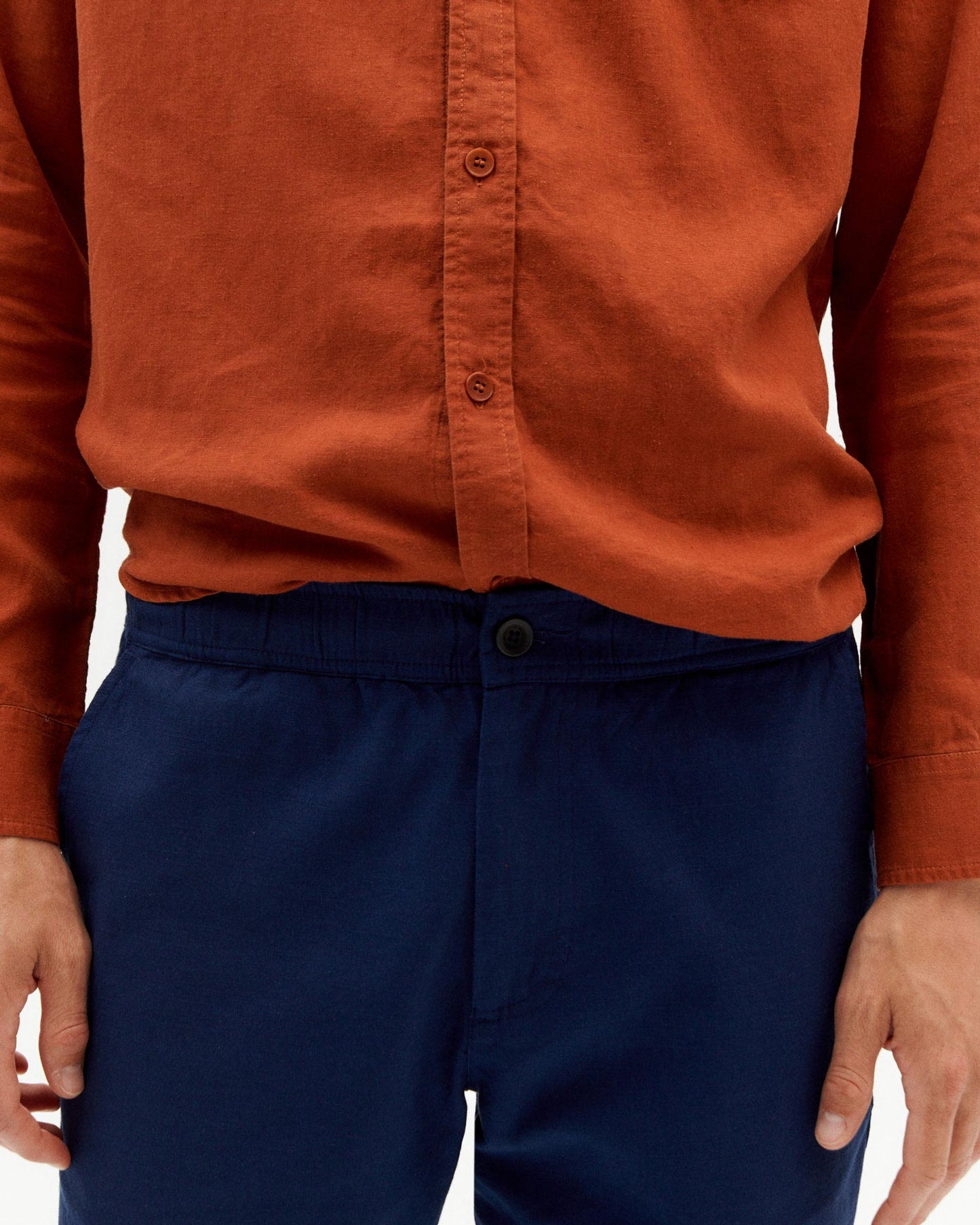 Pantalon droit en coton bio | marine 'blue night light travel pants'