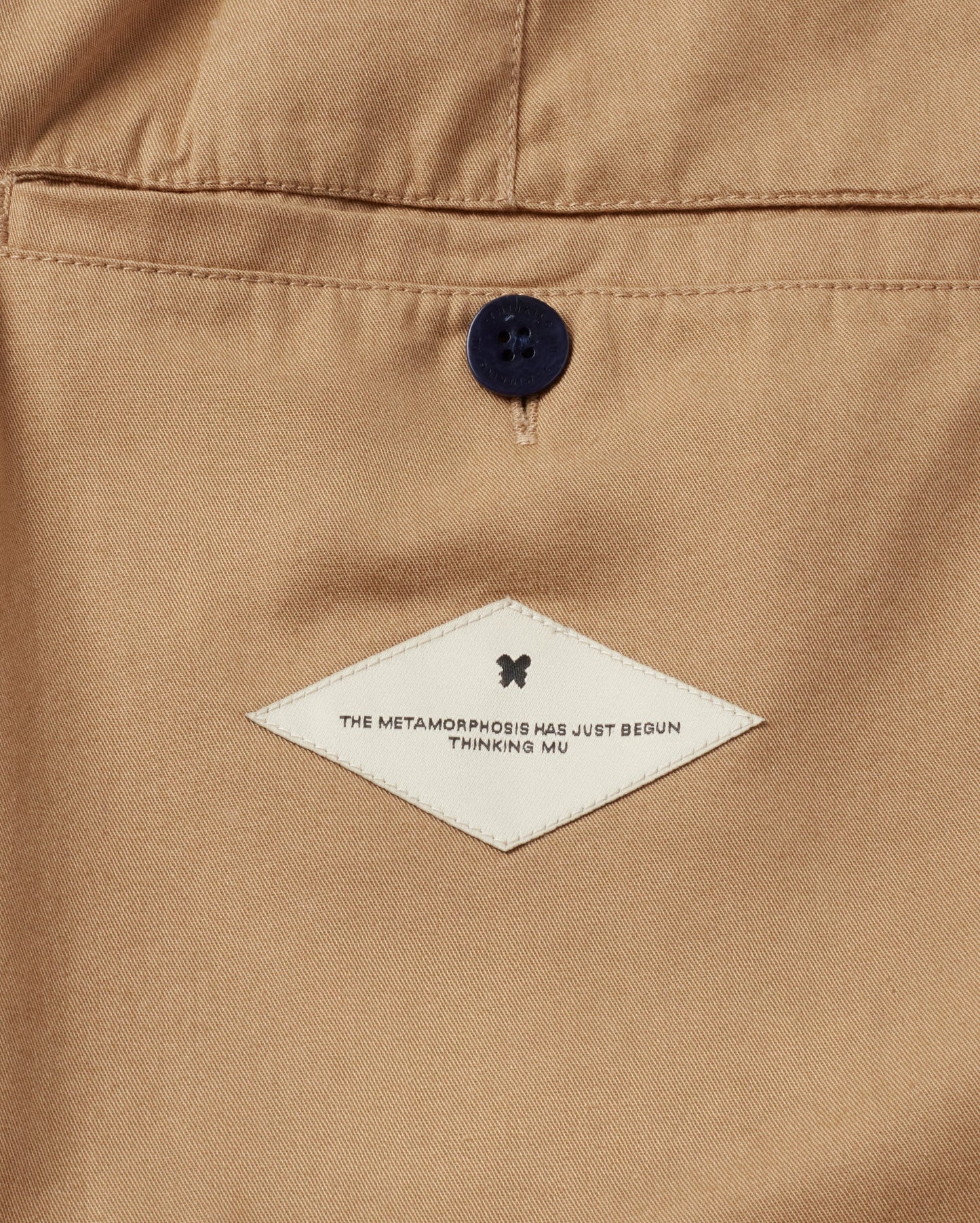 Pantalon droit en coton bio | Tricolore "patched luc pants navy ivory camel"
