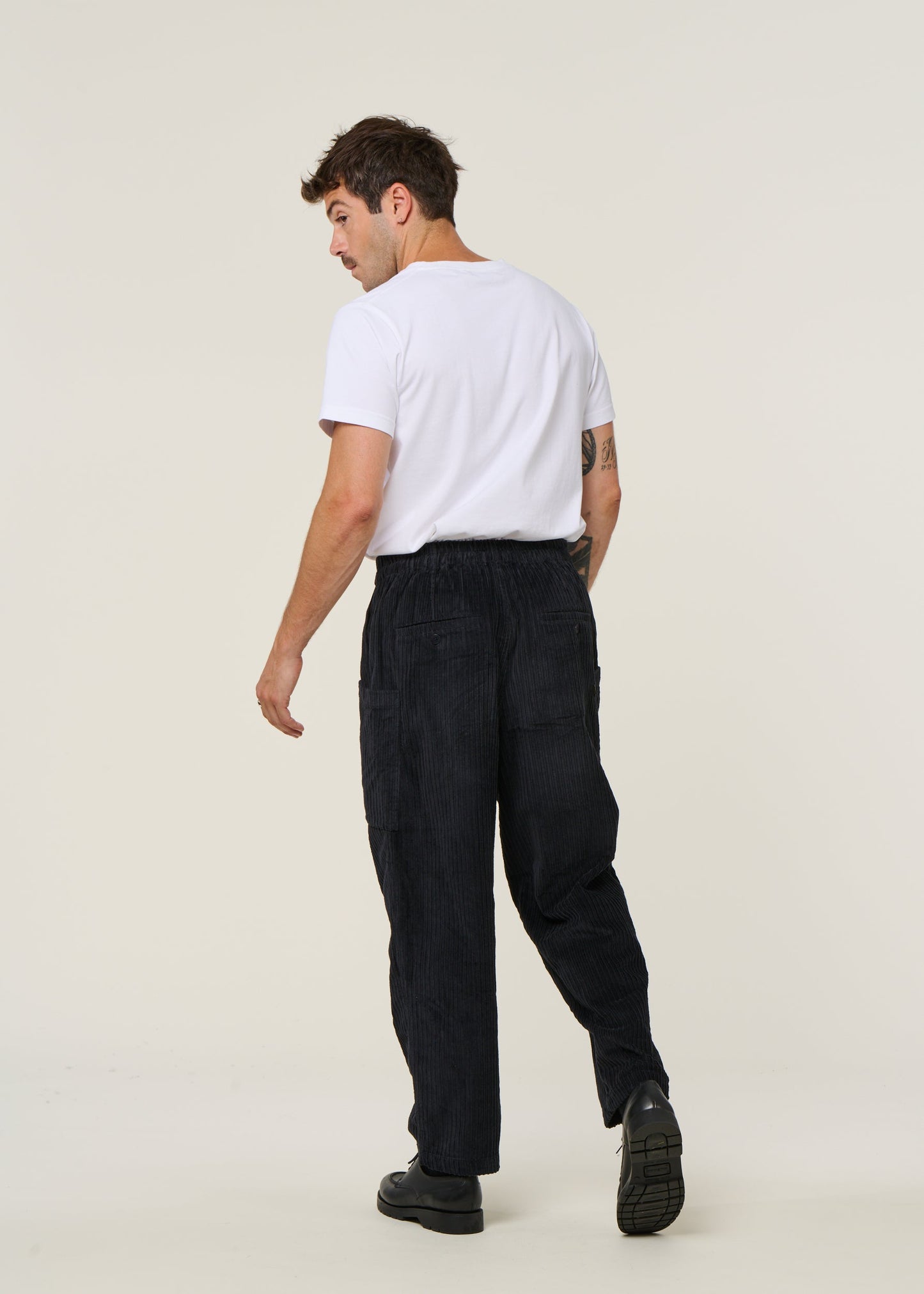 Pantalon large en velours côtelé | bleu "corduroy max pants - blue"