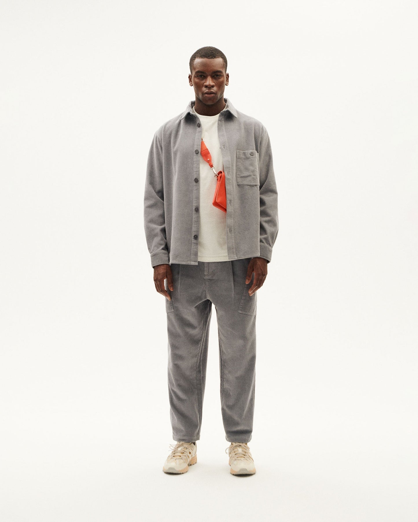 Chemise velours en coton bio | gris "river corduroy theo overshirt"