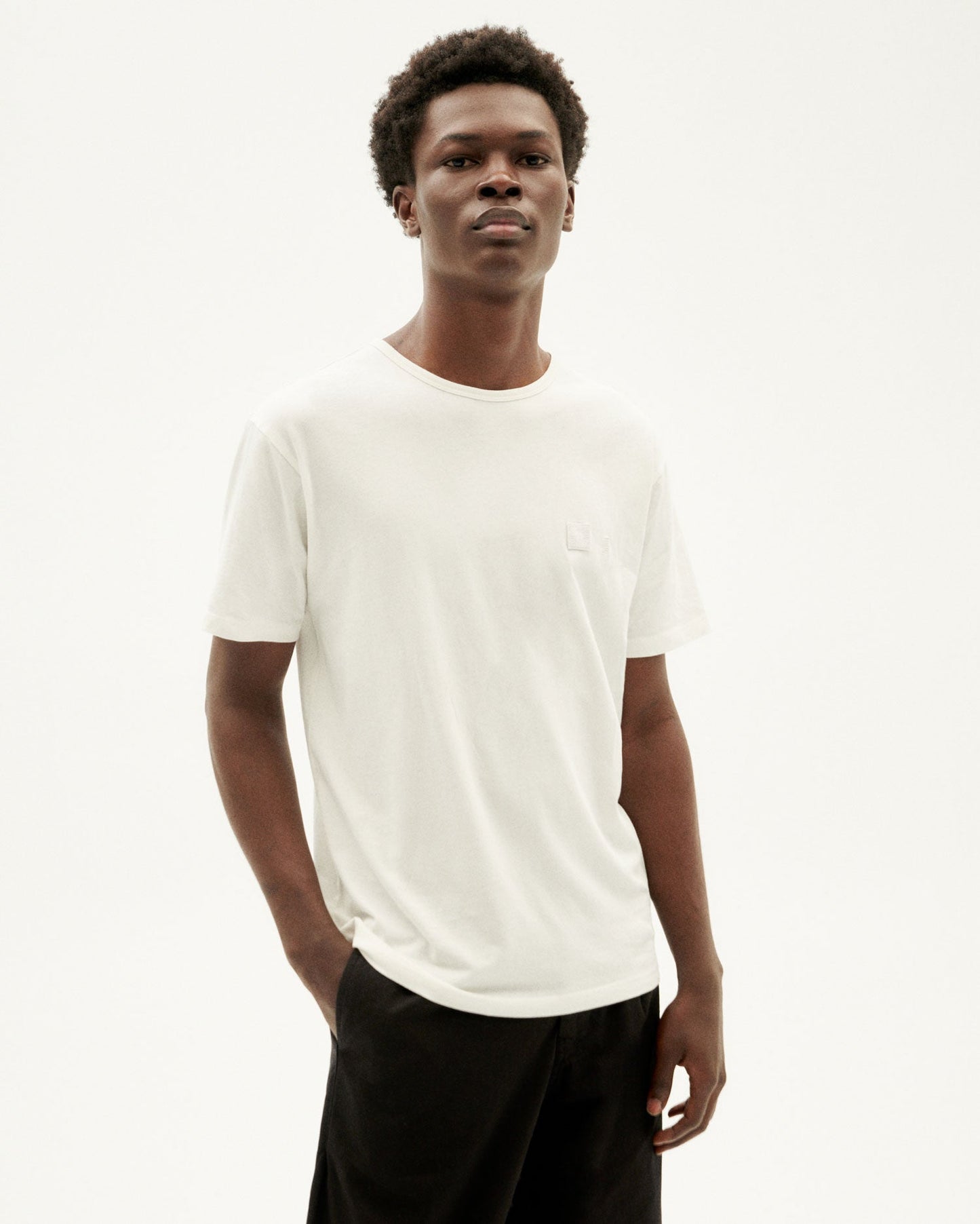 T-shirt manches courtes en coton bio | blanc "Sol white patch tshirt"