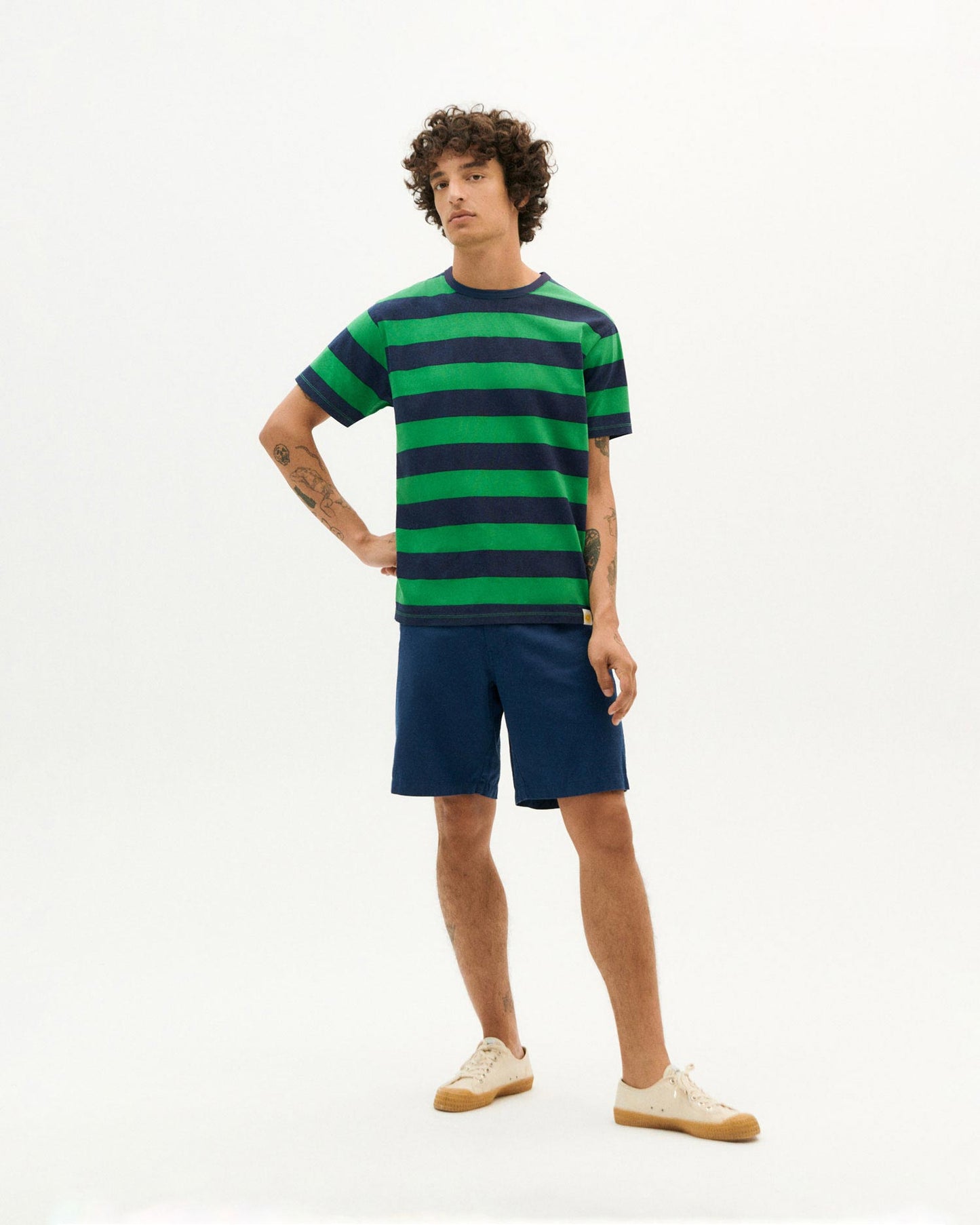 T-shirt bleu et vert à rayures en coton bio - blue night stripes multicolor