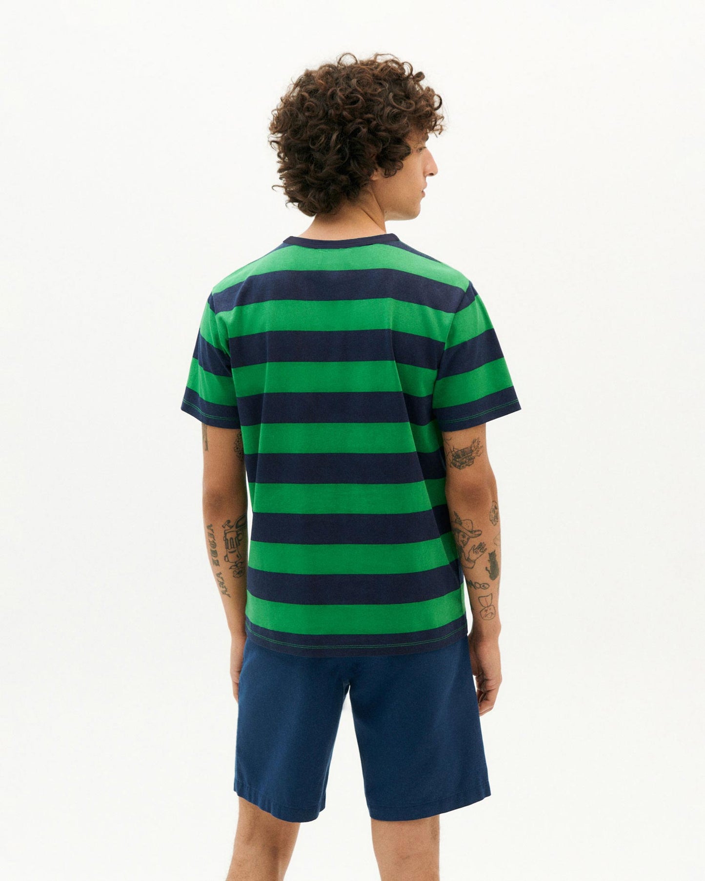 T-shirt bleu et vert à rayures en coton bio - blue night stripes multicolor