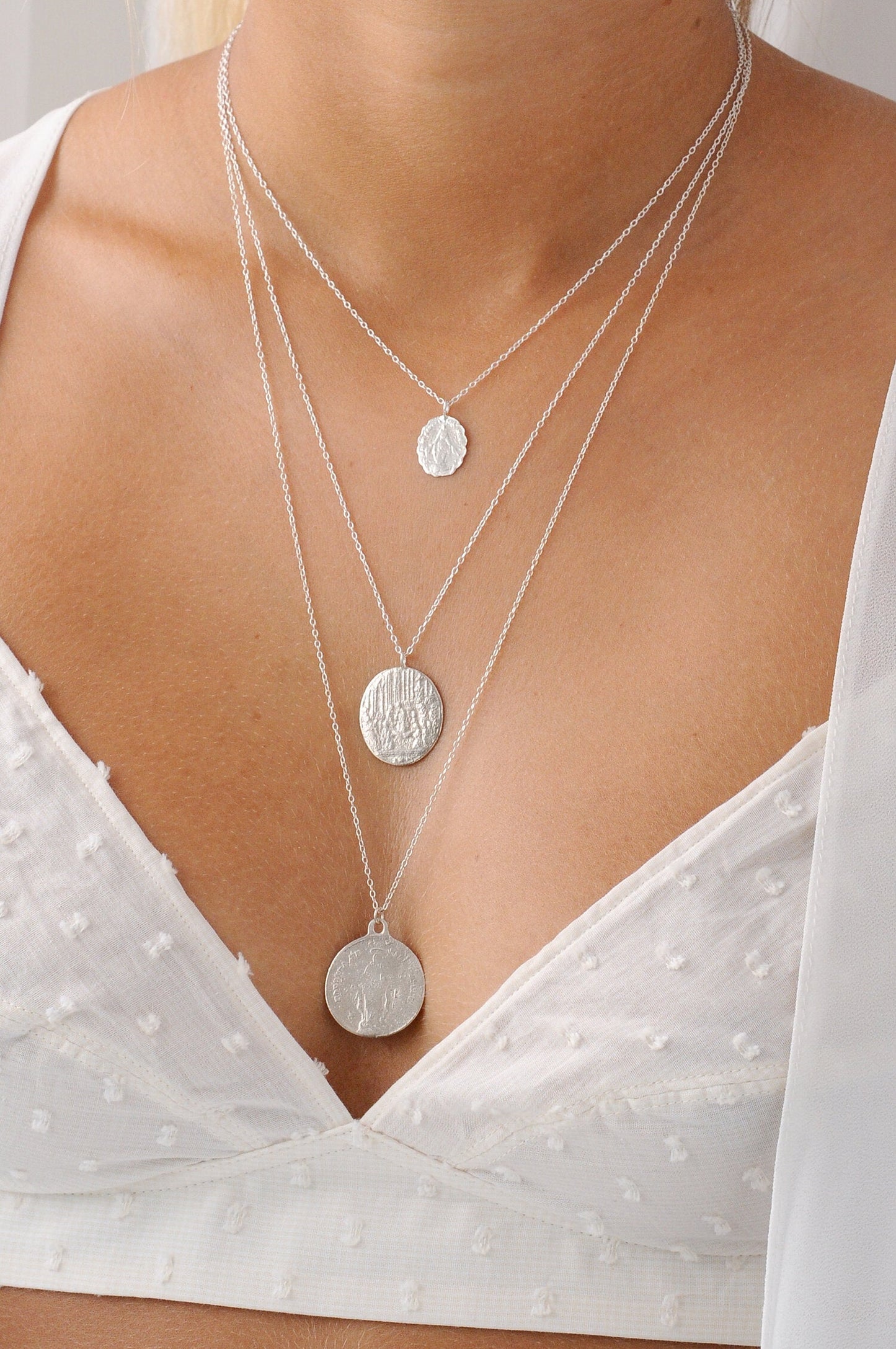Collier médaillon en argent recyclé - oval pendant necklace