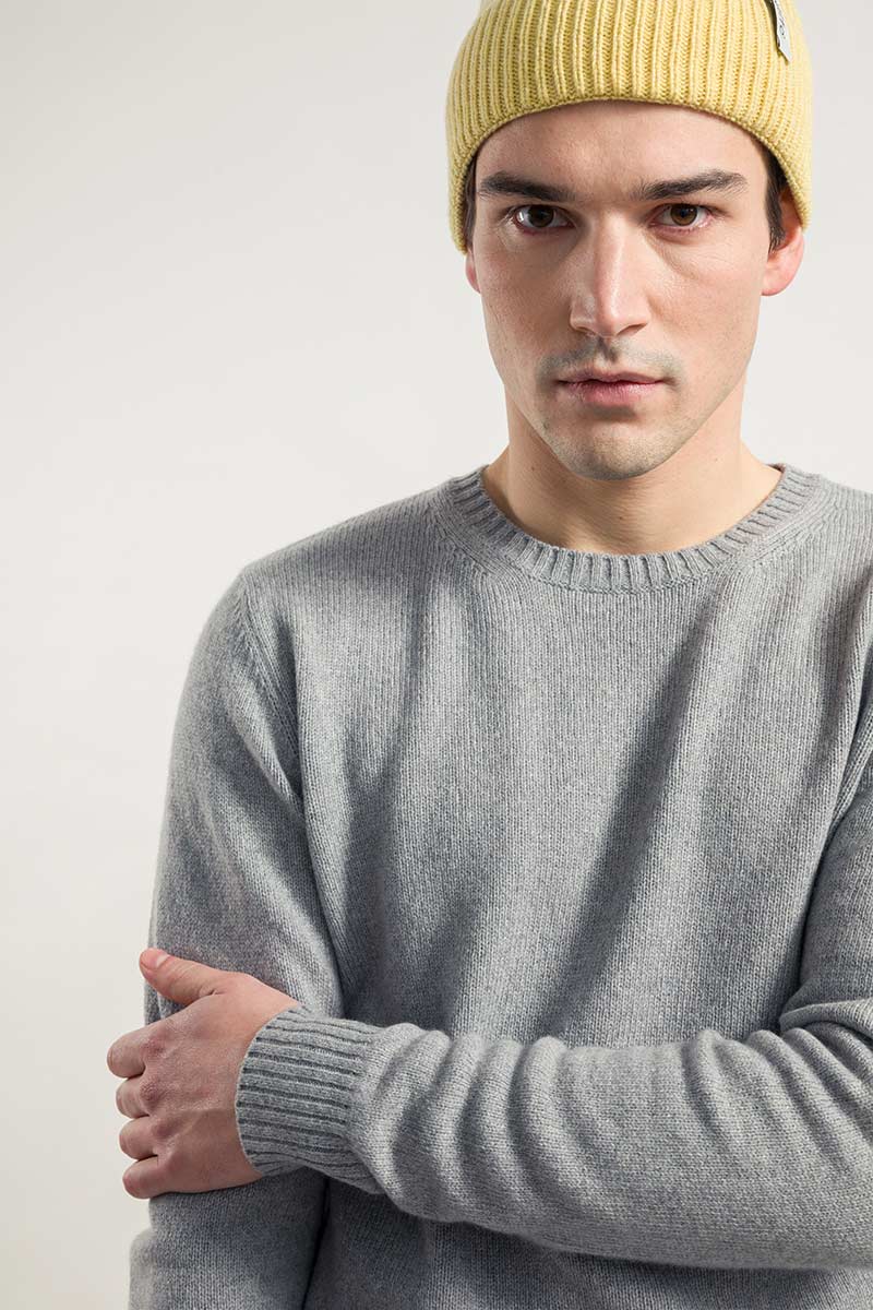 Pull col rond en cachemire recyclé | gris "maglia romeo grigio calce"