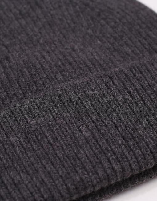 Bonnet gris en laine mérinos recyclée - merino wool beanie lava grey