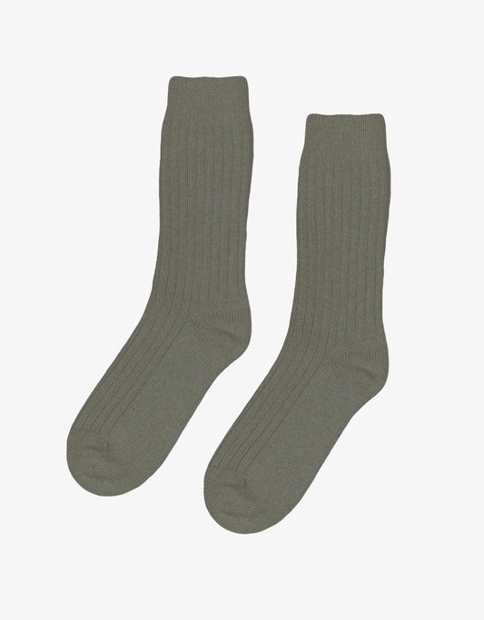 Chaussettes en laine mérinos recyclée | olive "dusty olive"