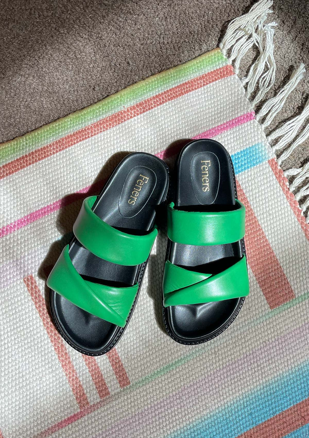 Sandales vertes en cuir certifié - twist mint