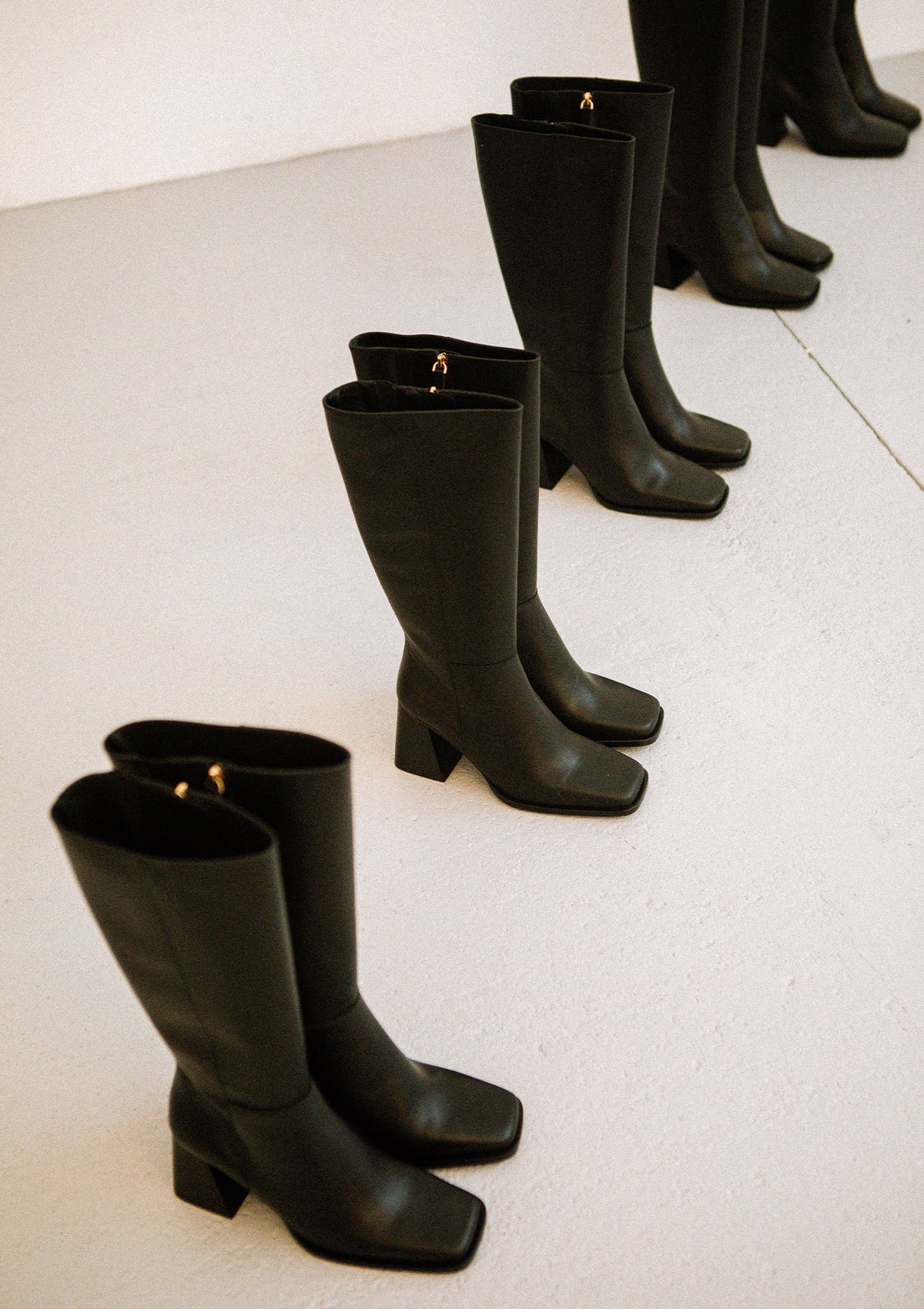 Bottes hautes à talons en cuir certifié | noir "midnight noir "