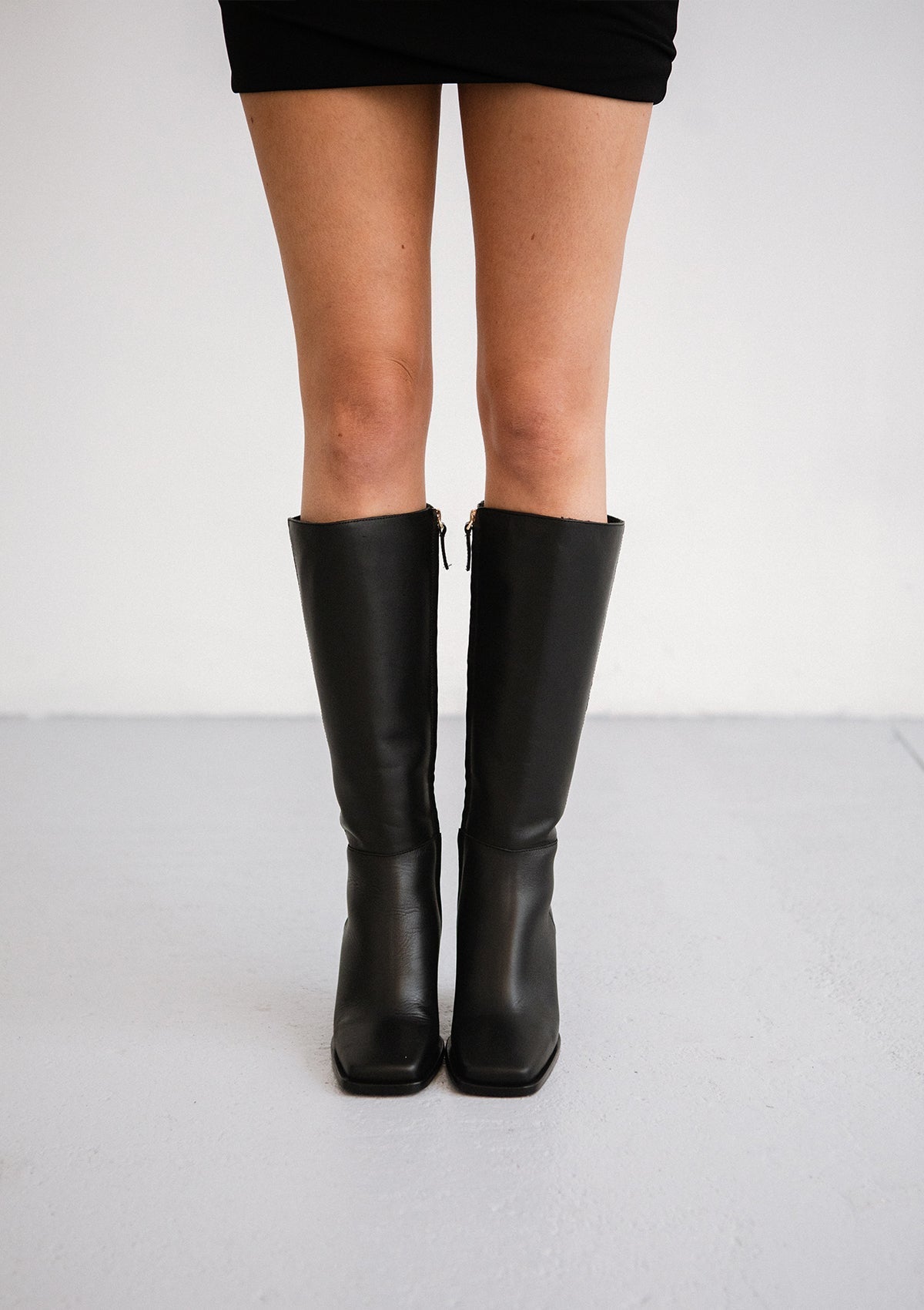 Bottes hautes à talons en cuir certifié | noir "midnight noir "