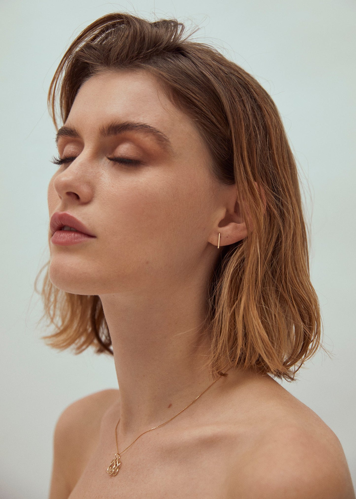 Boucles d'oreilles Studs barre en or recyclé 9ct - Gold Minimal Bar Studs