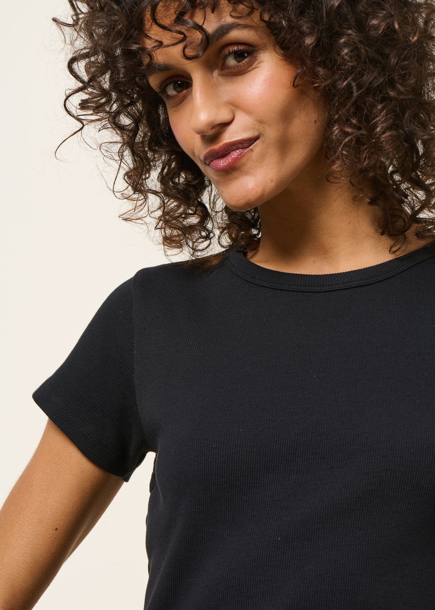 T-shirt manches courtes côtelé en coton bio | noir | Noir