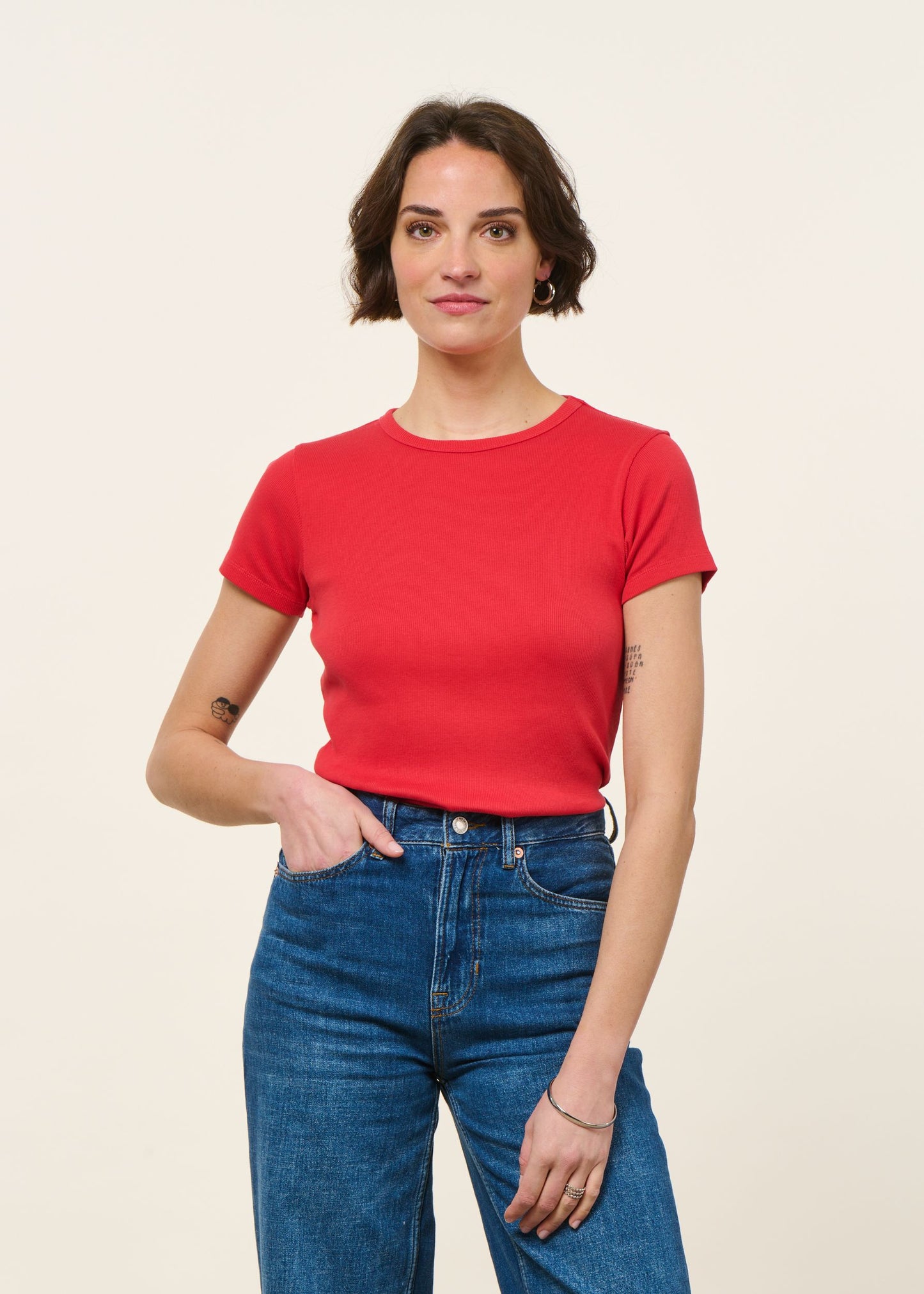 T-shirt manches courtes côtelé en coton bio | rouge | Rouge