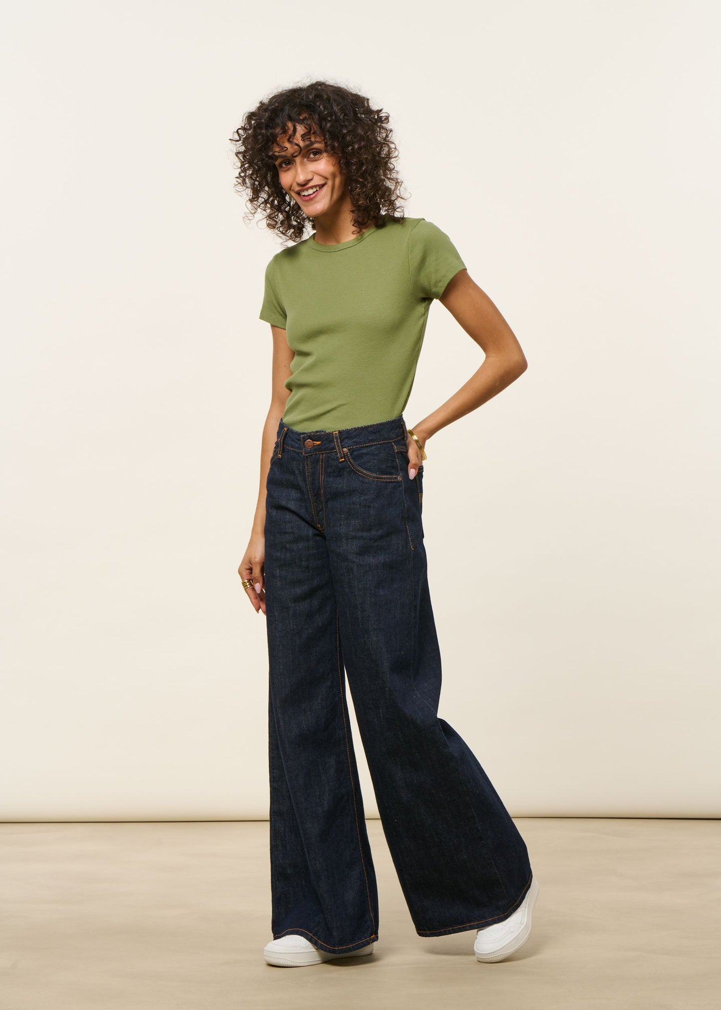 T-shirt manches courtes côtelé en coton bio | vert | Vert kaki