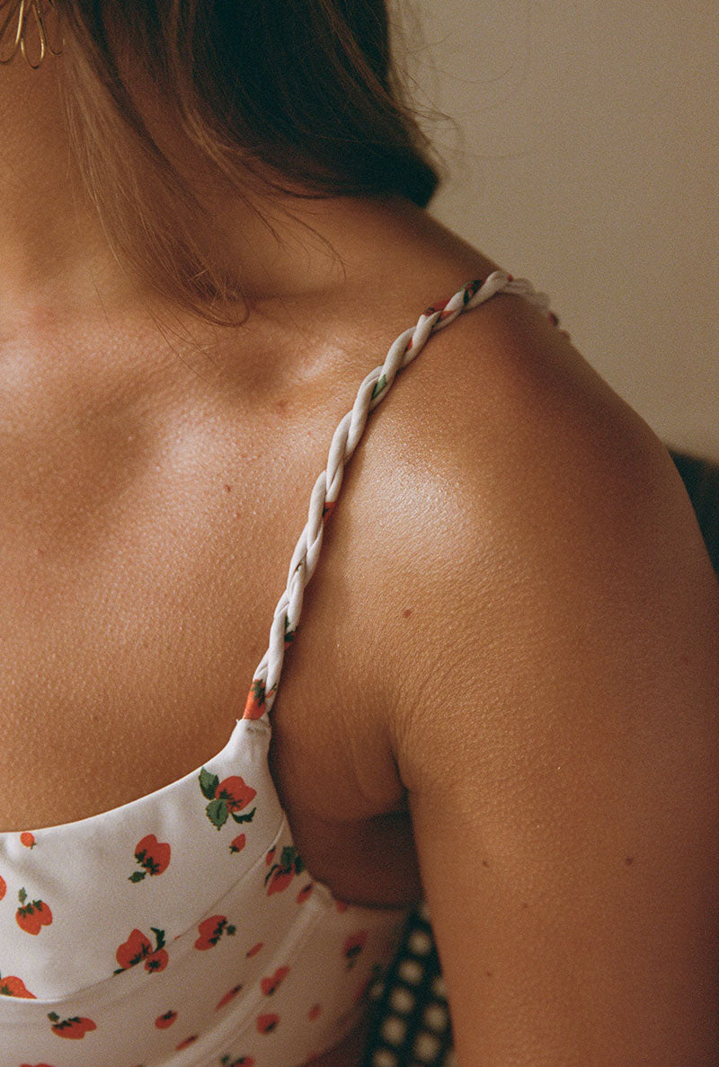 Haut de maillot en matière recyclée | blanc à motifs "capucine strawberry haut"