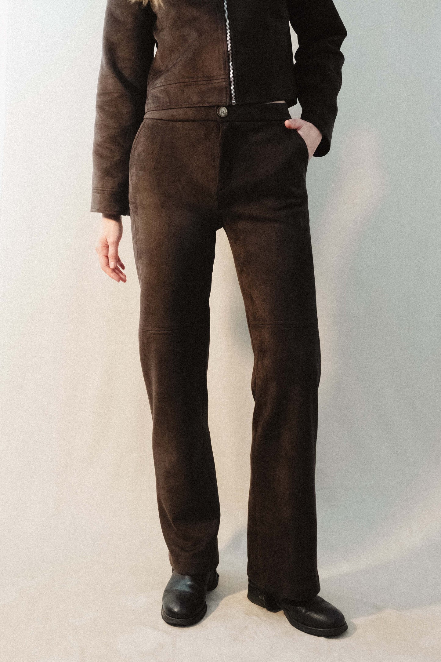 Pantalon made in france en daim upcyclé | marron "clothilde"