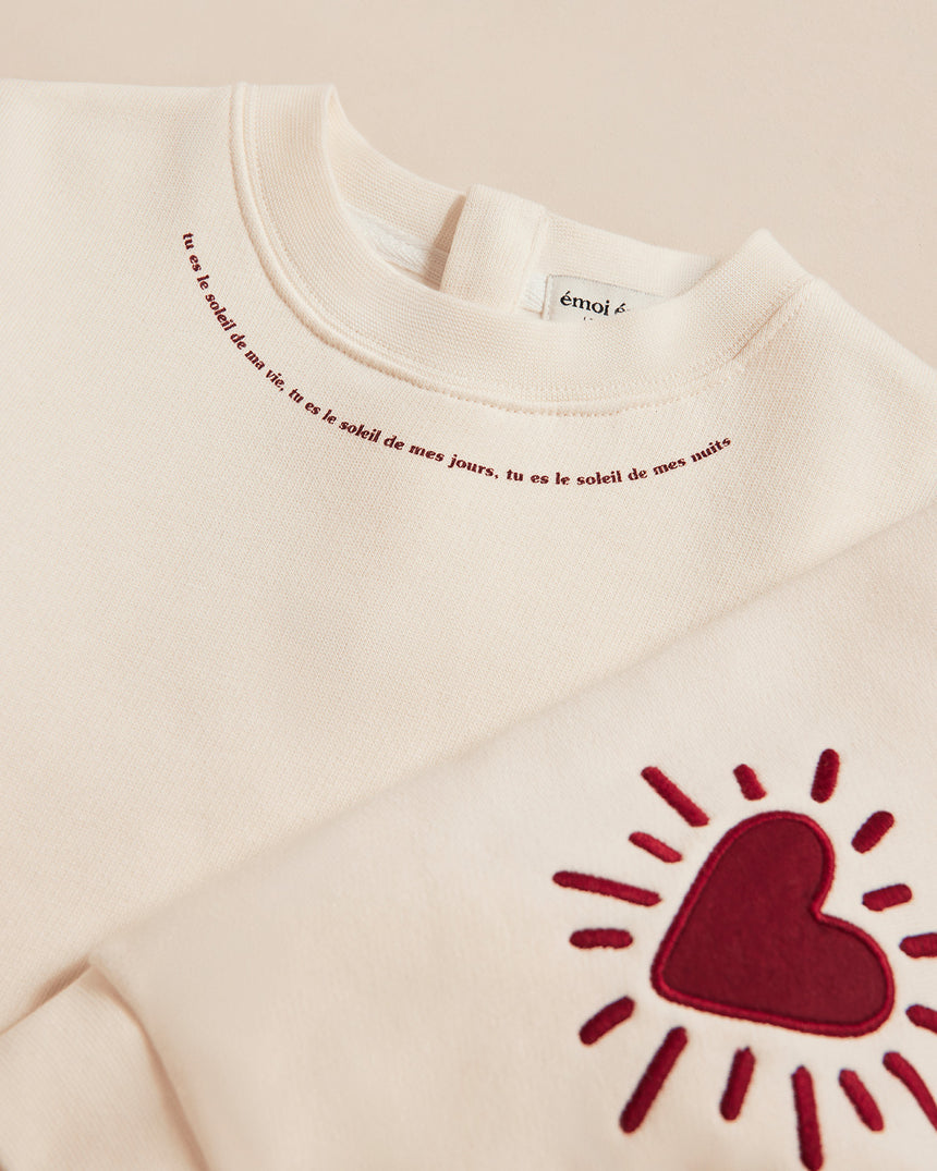 Sweat brodé en coton bio | Crème "cœur solaire crème"