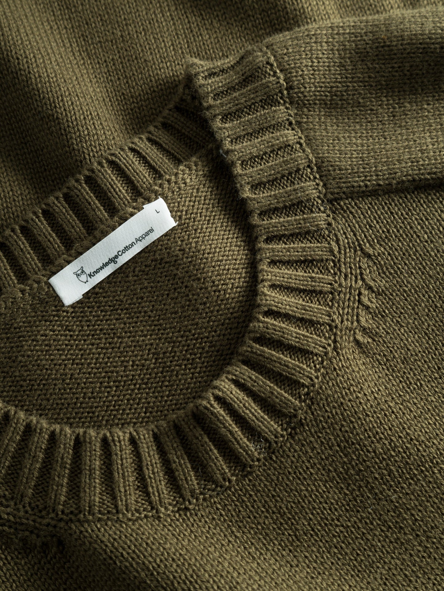 Pull en coton biologique | vert "plain knitted crew neck dark olive"