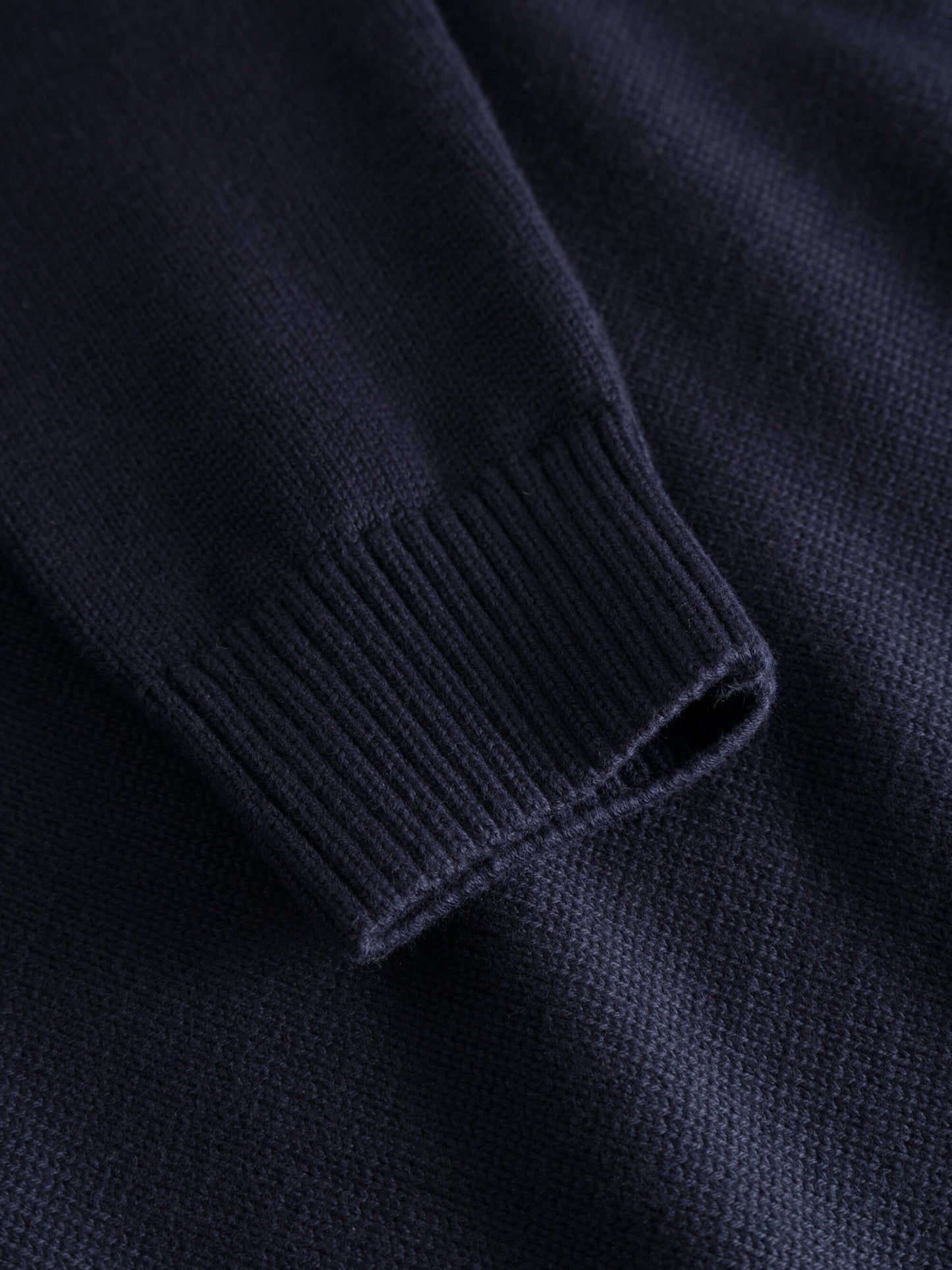 Pull en coton biologique | "plain knitted crew neck night sky"