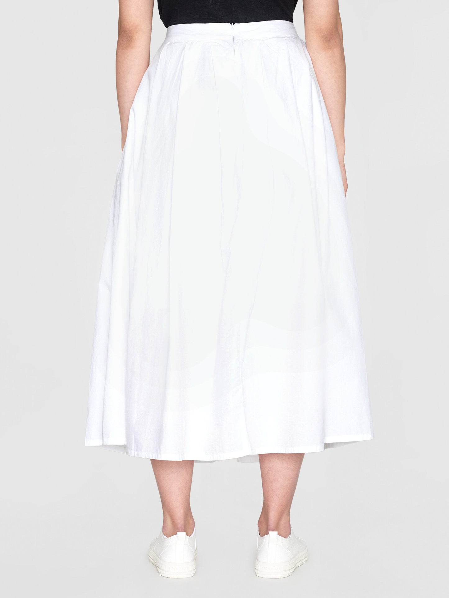 Jupe en coton biologique | blanc "Poplin pleated mid-length skirt - 1010 bright white"