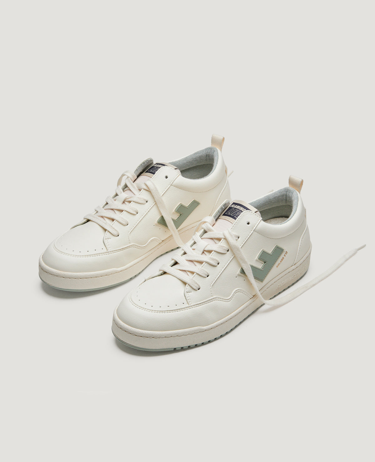 Baskets vegan en matière recyclée | blanc et bleu "roland v.10 pearl laurel"