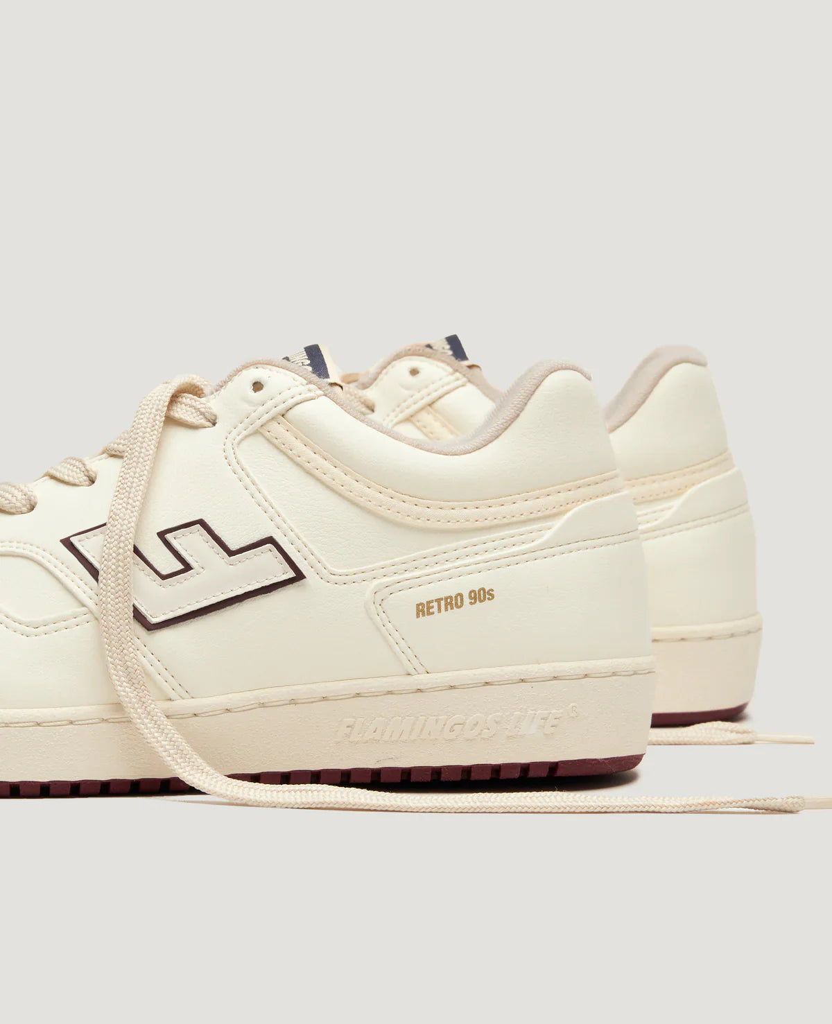 Baskets vegan en recyclé - retro 90s burgundy pearl