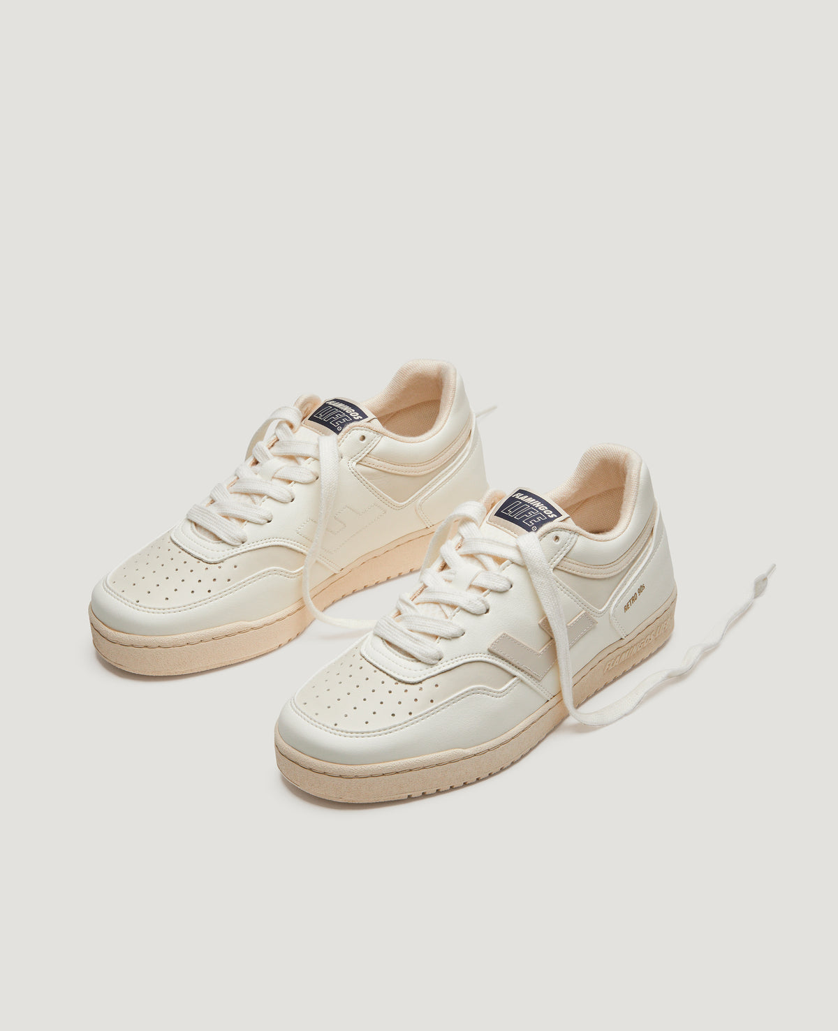 Baskets vegan en matière recyclée | écru "retro 90s pearl gesso"