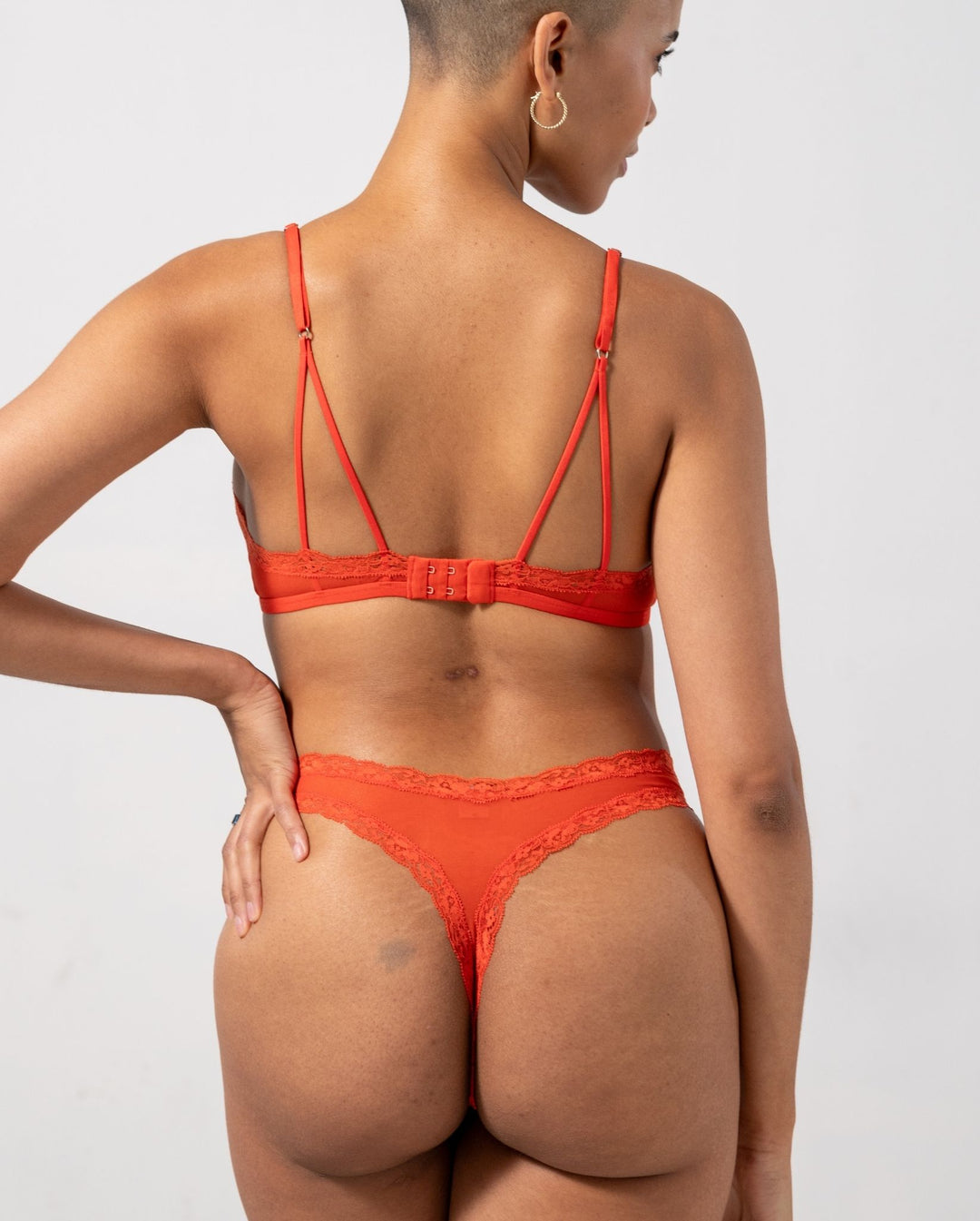 String en matières recyclées  | rouge "mesh lace trim thong - fiery red"