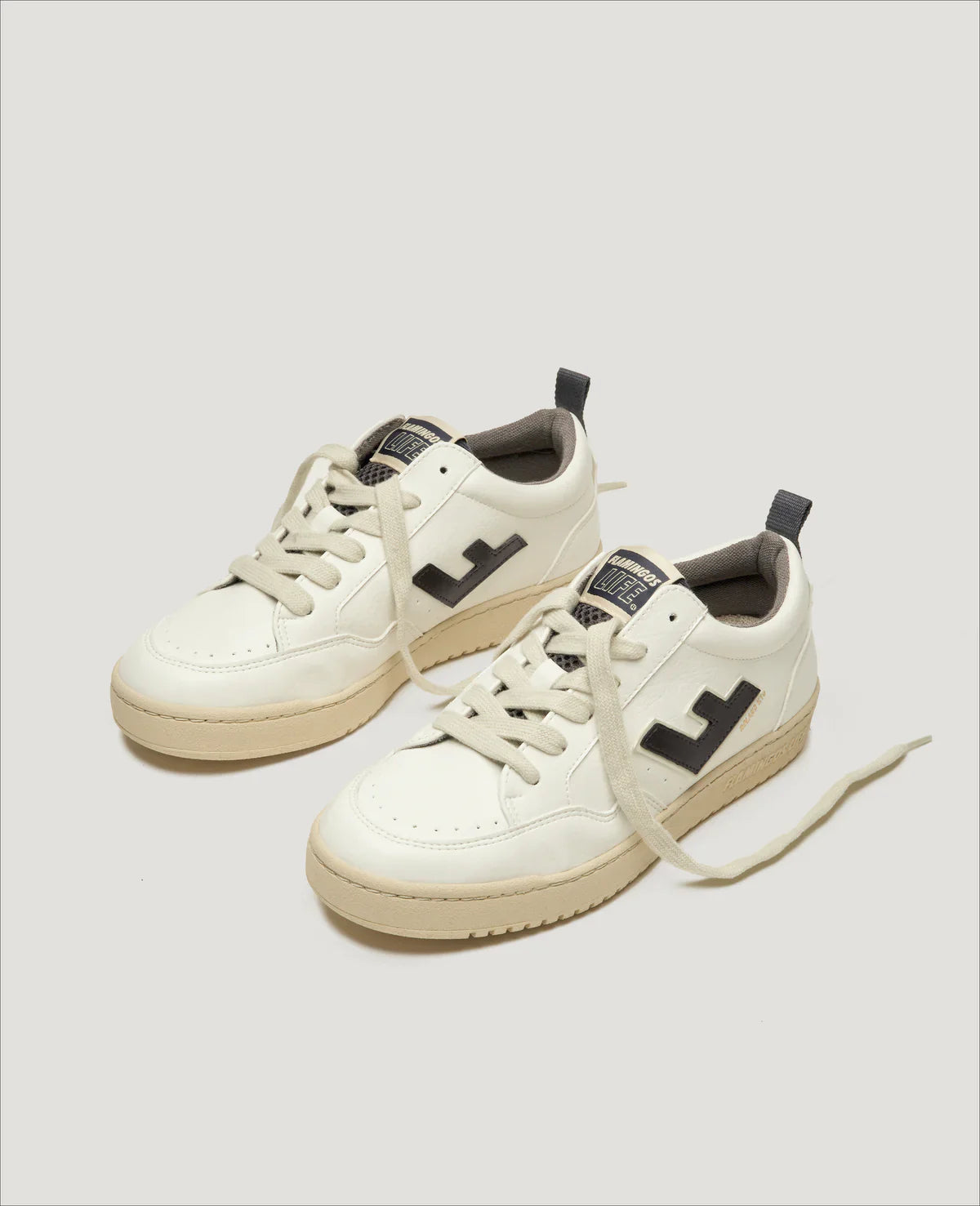 Baskets vegan en recyclé | crème et marine "roland v10 white anthracite ivory"