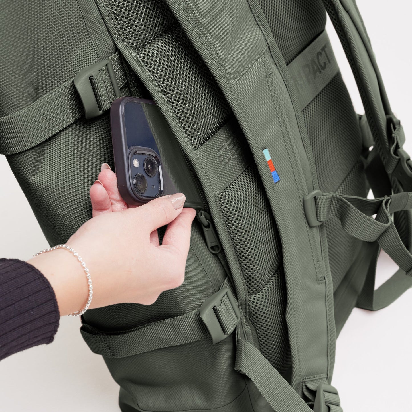 Sac à dos 31L en matière recyclée | vert "ROLLTOP 2.0 algae"