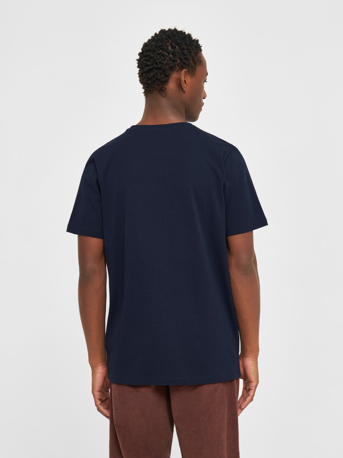 T-shirt brodé en coton bio | Marine "regular fit owl chest night sky"
