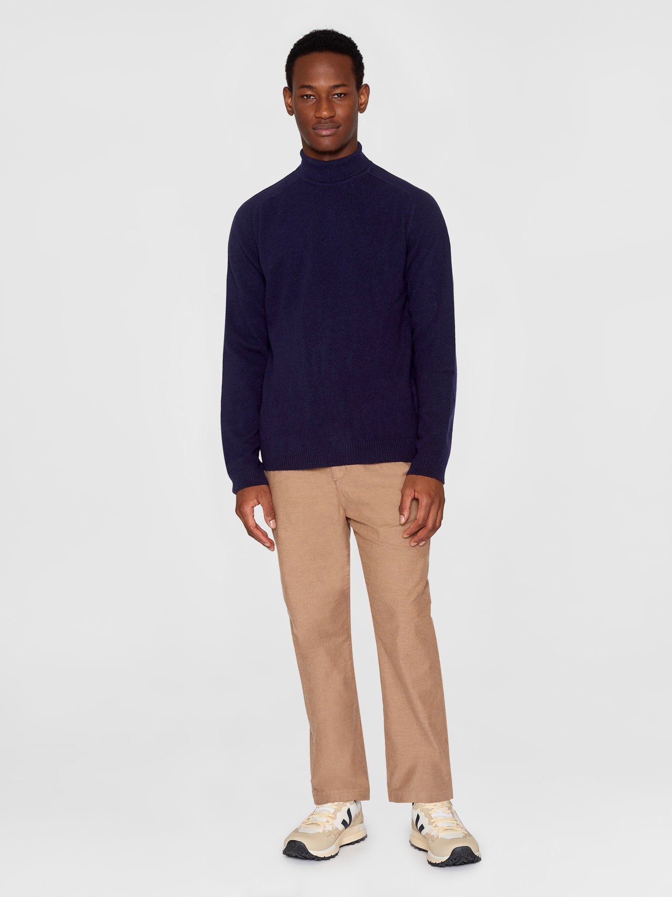 Pull col roulé en laine bio | Marine "roll neck wool knit total eclipse"